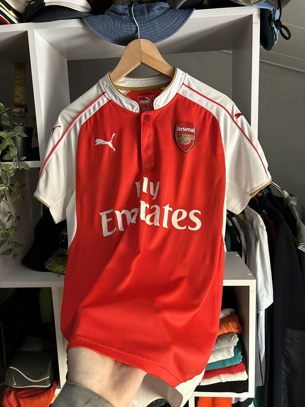 Puma Puma Arsenal 2015/16 Home soccer jersey Size US M / EU 48-50 / 2 - 6 Thumbnail