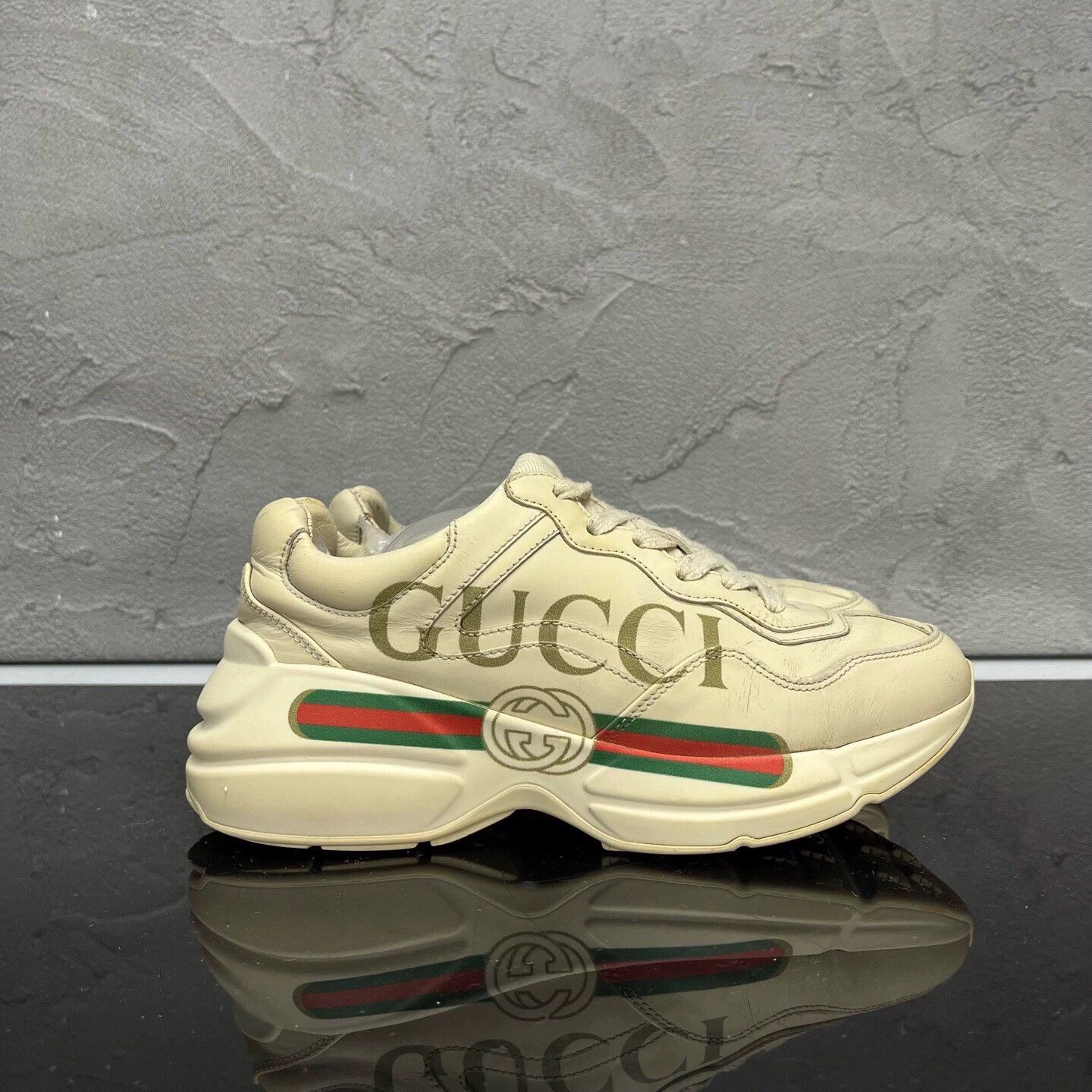 Gucci Women's Dad Sneakers 35.5 95 New TC00308