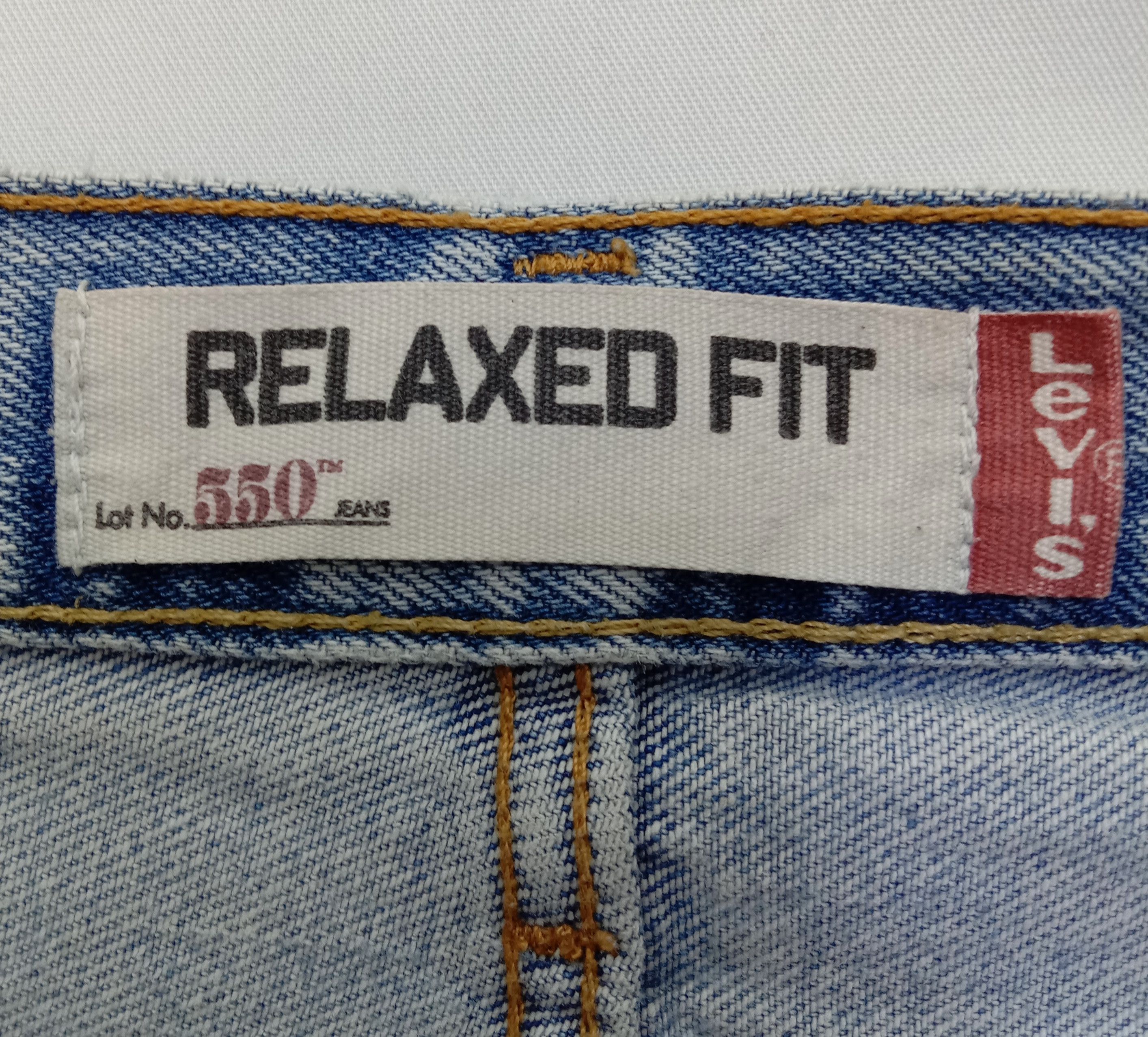 Levi's Vintage Levi's 550 Jeans Relaxed Fit Light Wash Denim Size US 33 - 12 Thumbnail