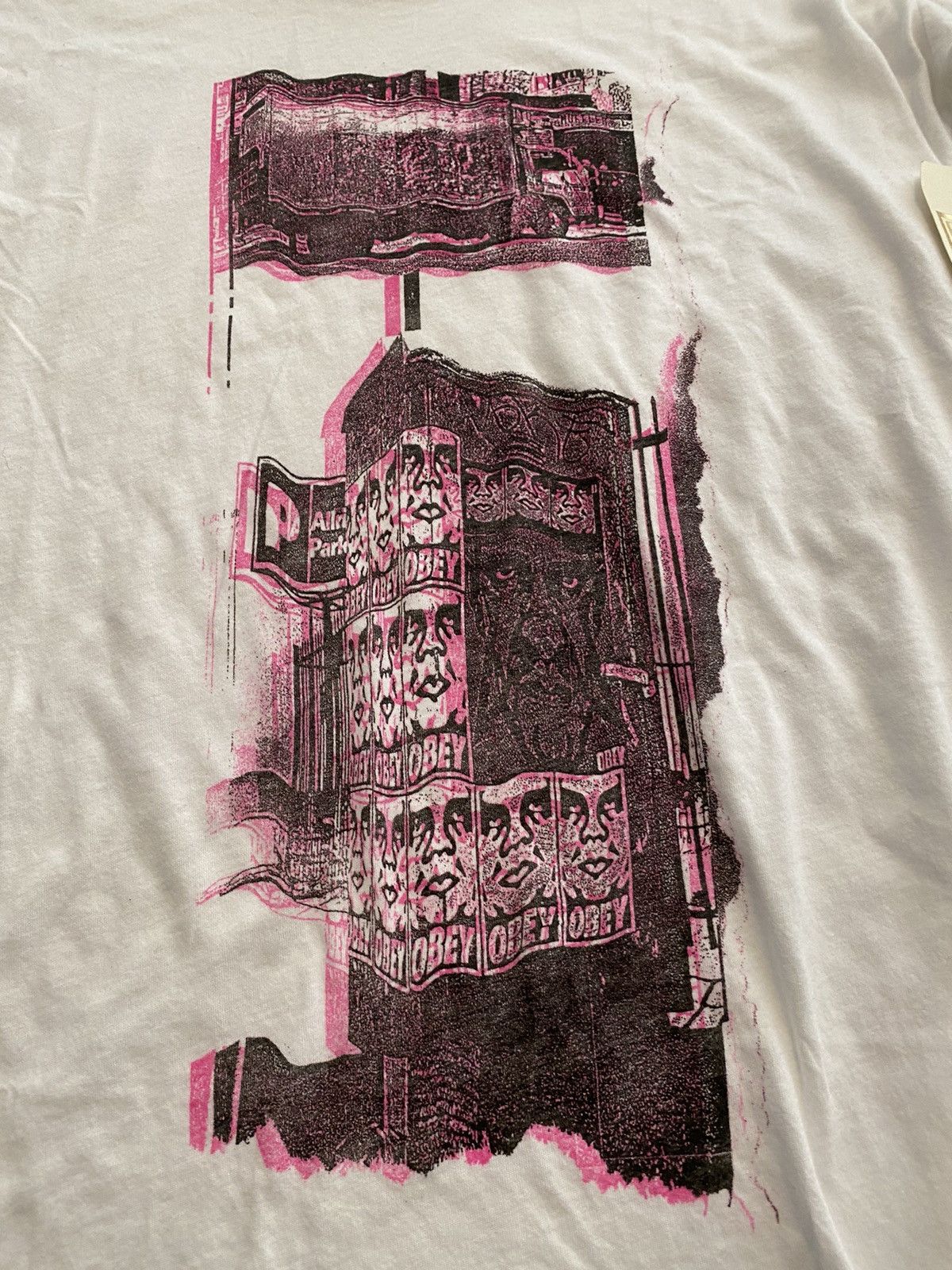 Obey Vintage obey Shepard fairey women’s shirt brand new Size S / US 4 / IT 40 - 2 Thumbnail