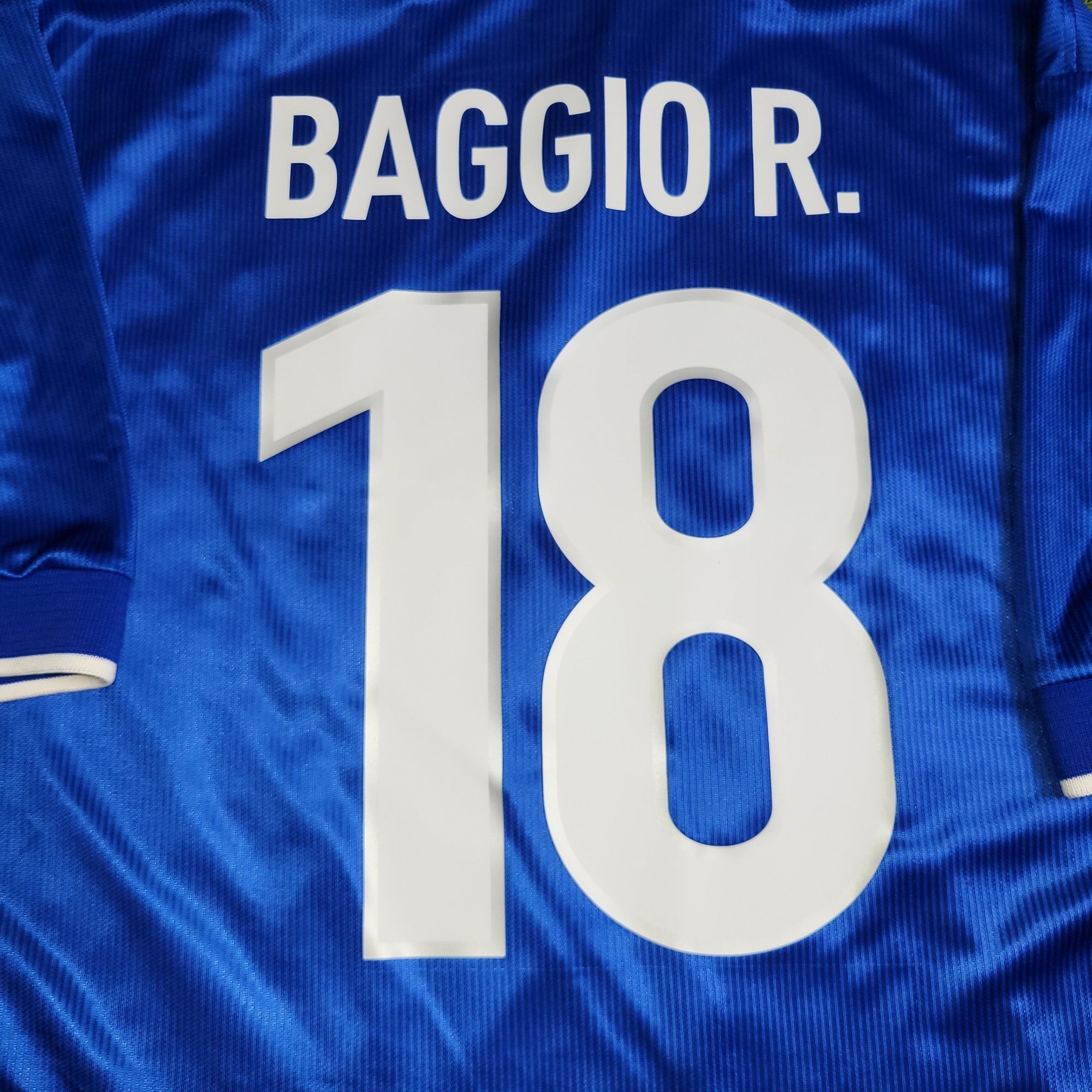 Nike Baggio Italy Nike 1998 WORLD CUP Home Soccer Jersey Shirt L Size US L / EU 52-54 / 3 - 3 Thumbnail