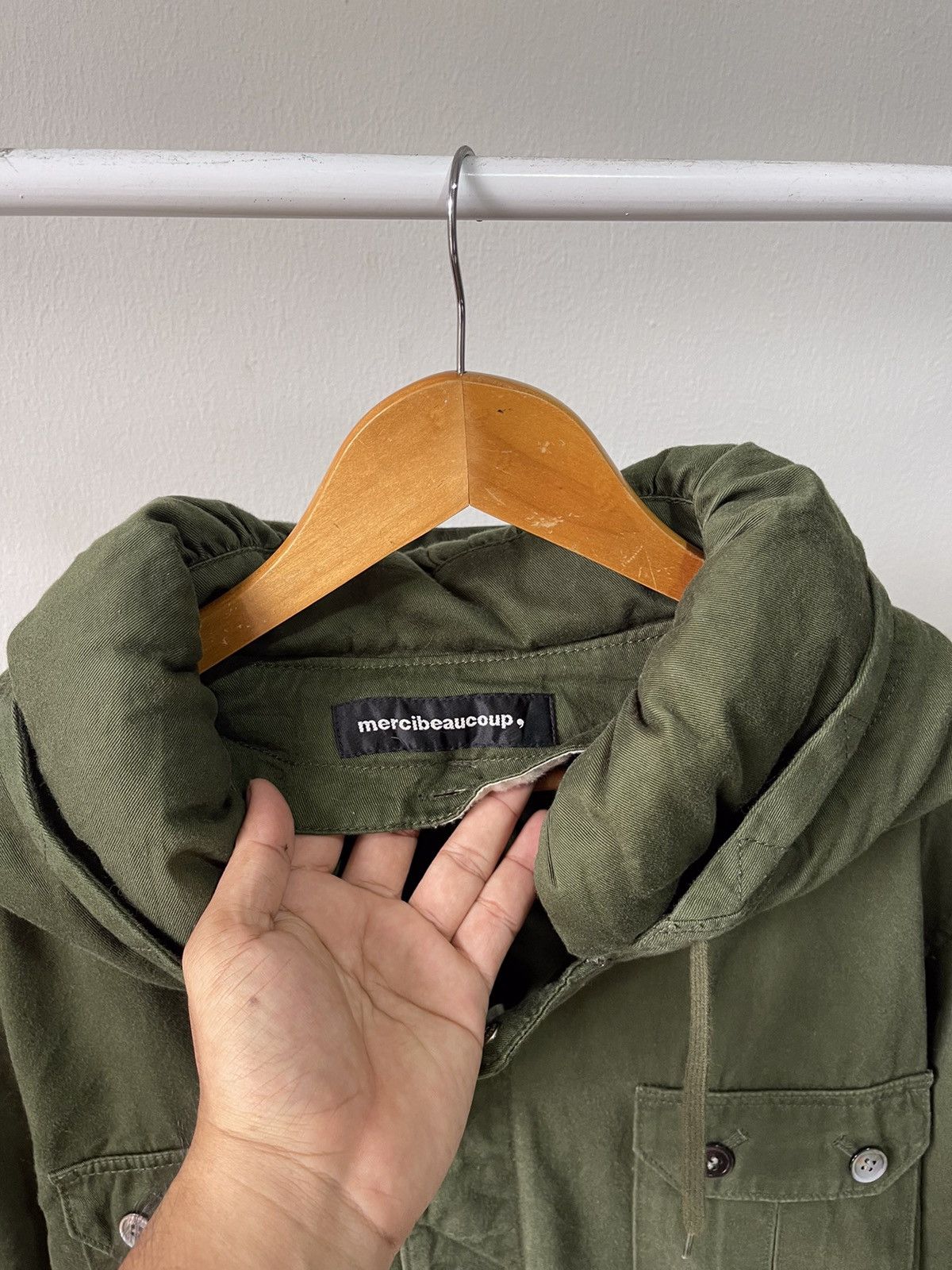 Issey Miyake × mercibeaucoup 2000s Mercibeaucoup Neck Pillow Army Green Parka Size US L / EU 52-54 / 3 - 8 Thumbnail