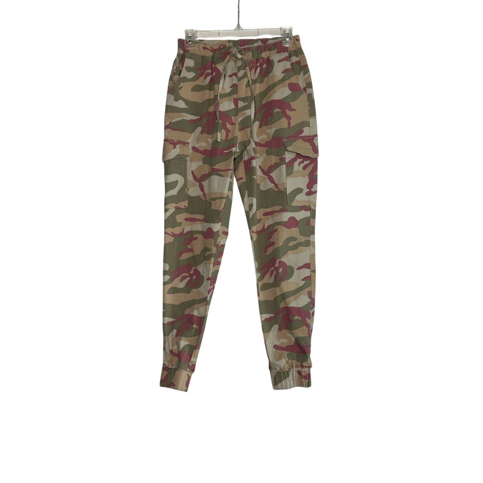 Almost Famous Almost Famous camo cargo pull on pants size medium Size 28" / US 6 / IT 42 - 10 Thumbnail