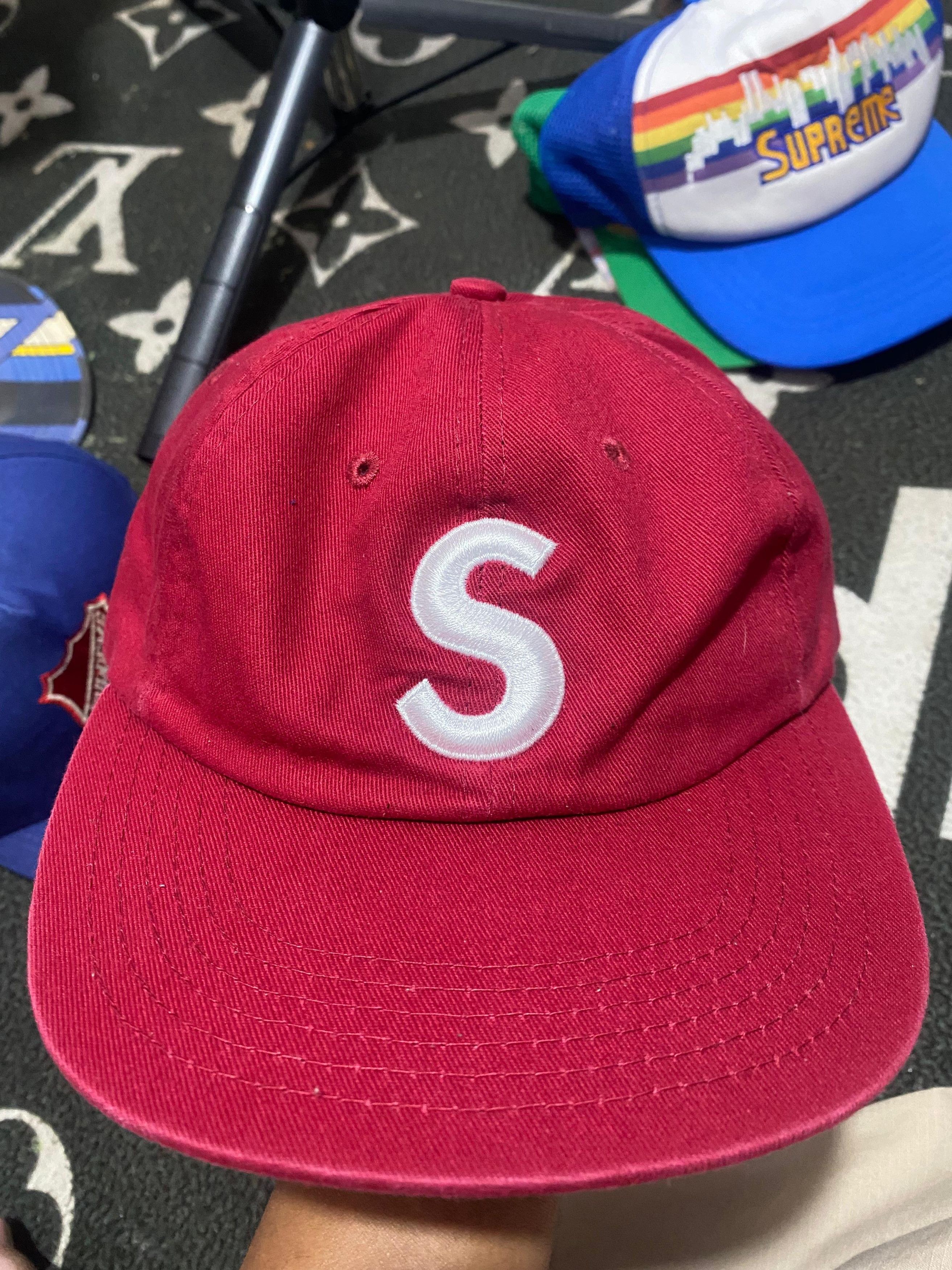 Supreme Supreme logo S Size 34 - 1 Thumbnail