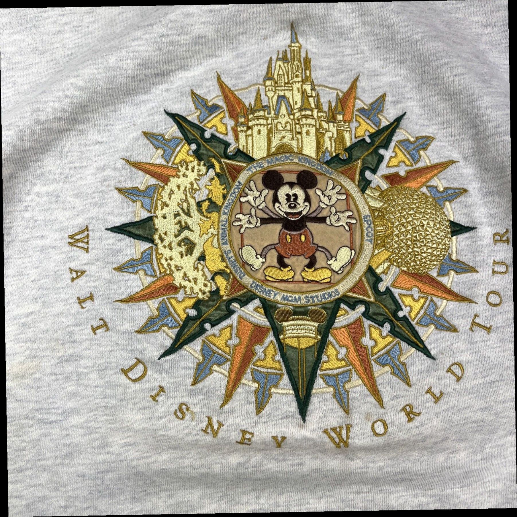 Disney Vtg 90s Walt Disney World Tour Four Parks Sweater Sweatshirt size 2XL See Photos Size US XXL / EU 58 / 5 - 4 Thumbnail