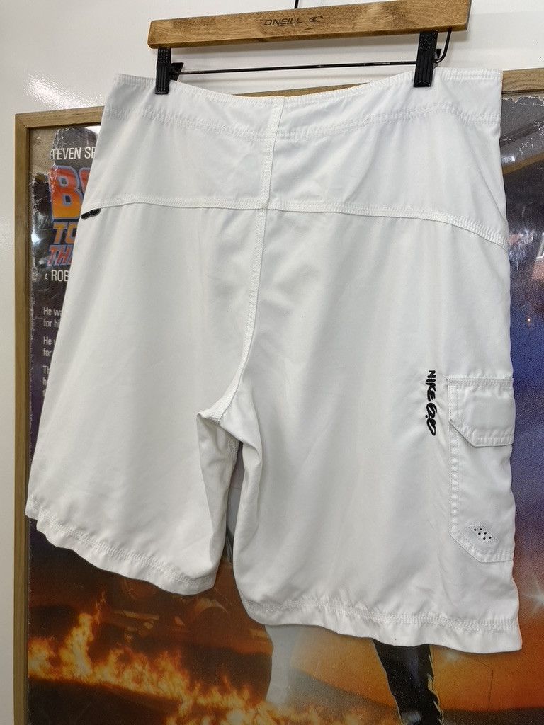 Nike 2010 Nike 6.0 Handprint Design Cargo Pocket Shorts Size US 34 / EU 50 - 3 Thumbnail