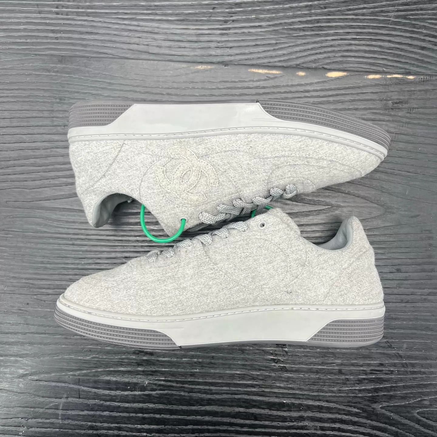 Chanel Chanel 24b Wool Gray 38.5 Size US 8 / IT 38 - 2 Thumbnail