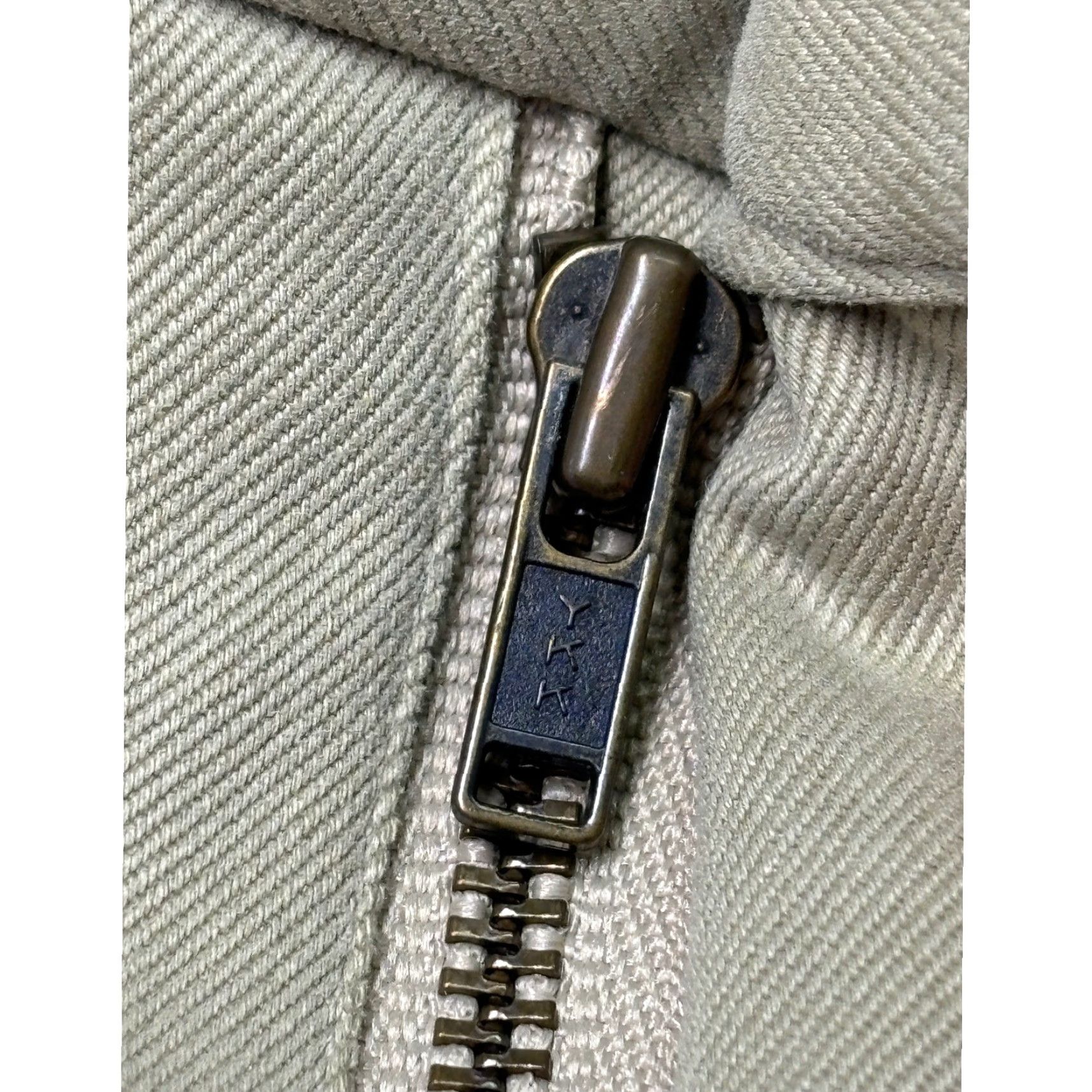 Tommy Bahama Tommy Bahama Dress Pants Men 38x34 Silk Pleated Beige Khaki Relaxed Fit Straight Leg Trousers Size US 38 / EU 54 - 3 Thumbnail