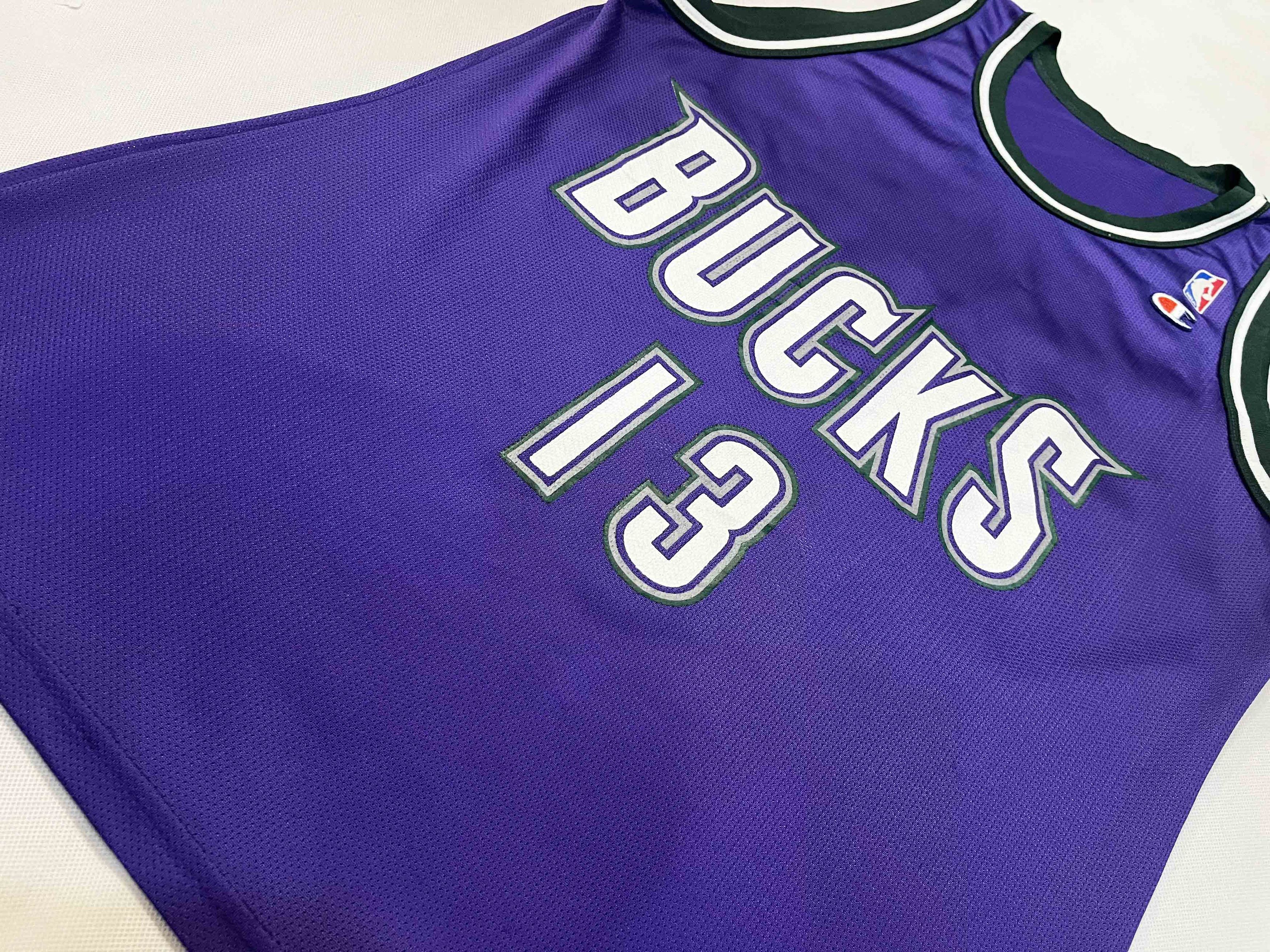 Champion × NBA × Vintage Vintage Champion NBA Milwaukee Bucks ROBINSON #13 Jersey Size US M / EU 48-50 / 2 - 8 Thumbnail