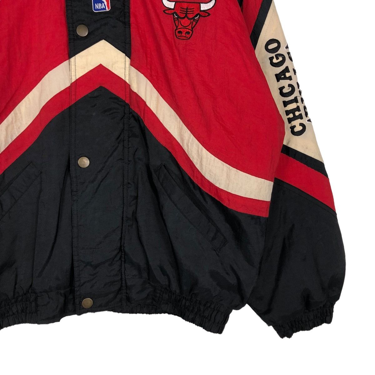 NBA 🔥VINTAGE BOMBER JACKET NBA STARTER CHICAGO BULLS BIG LOGO Size US L / EU 52-54 / 3 - 5 Thumbnail