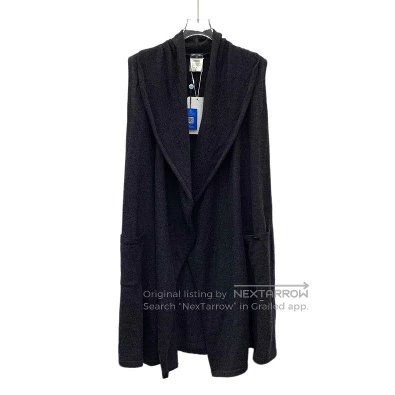 Chanel Chanel Black logo buckled cashmere knitted coat Size XXS / US 00 / IT 34 - 1 Thumbnail