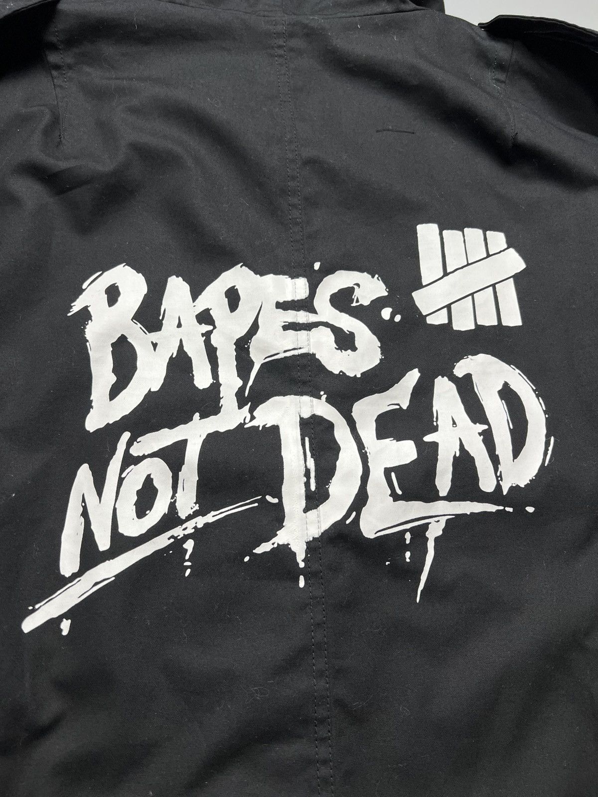 Bape × Undefeated Bape x Undefeated - Bapes not dead Coat/Jacket Size US L / EU 52-54 / 3 - 9 Thumbnail