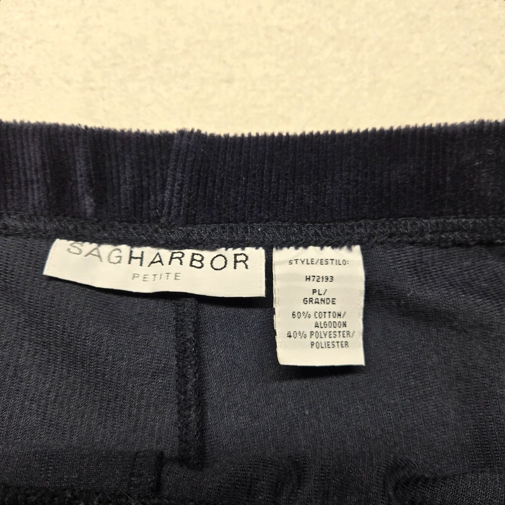 Vintage Sag Harbor Pants Vintage Black Velour Pleated Adult Women PL Petite Large Sag Harbor Slacks Velour Pants Women's Petite Black Velour Pants Size 36" / US 14 / IT 50 - 4 Thumbnail