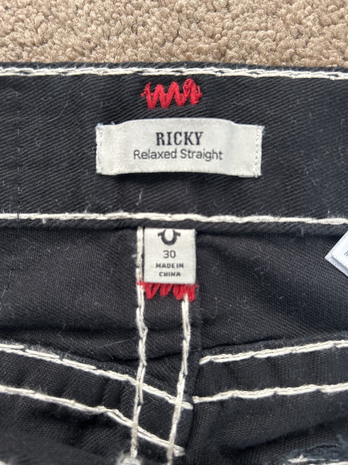 Designer × True Religion Very Rare Trues Ricky Straight black/red white stitching! Size US 30 / EU 46 - 6 Thumbnail