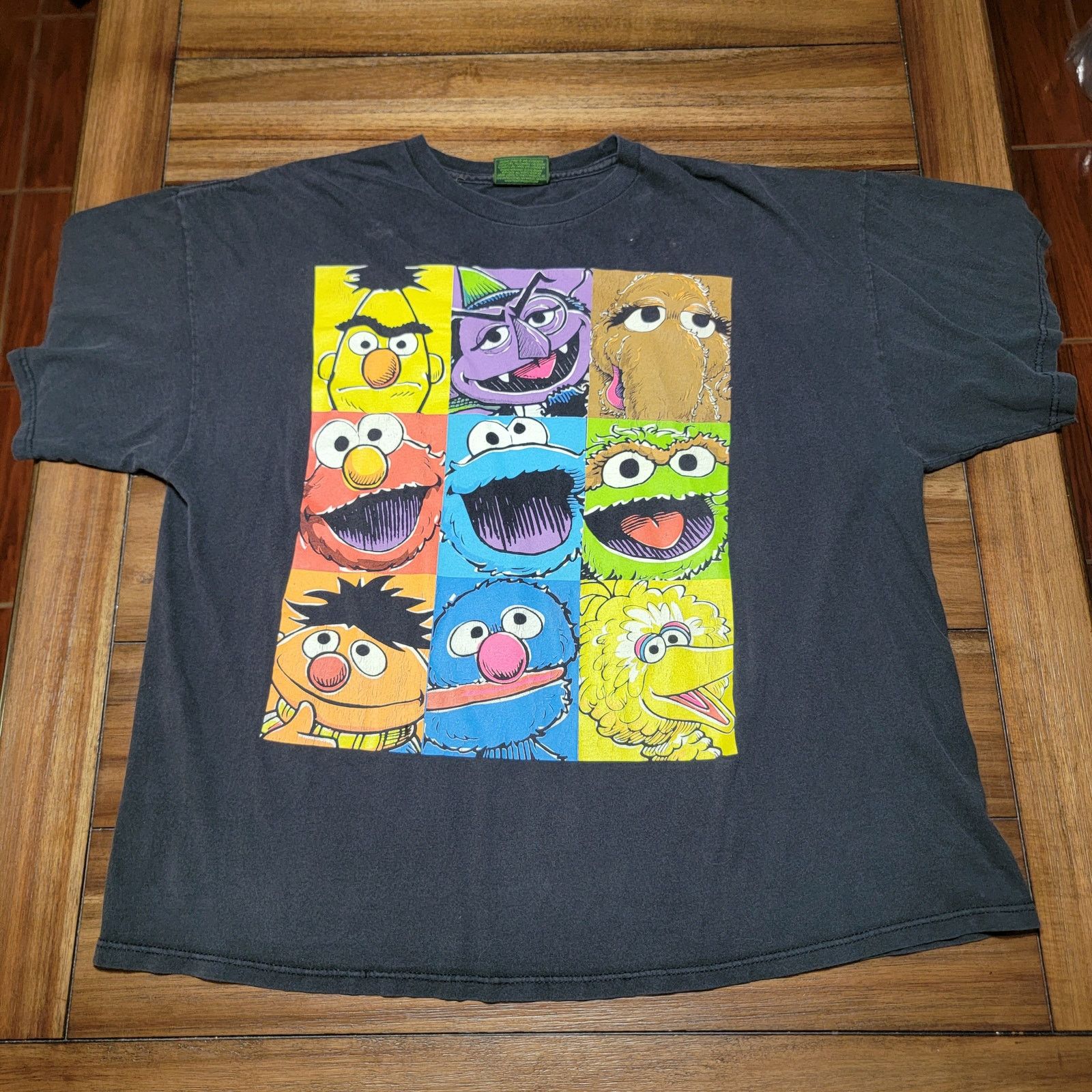 Other Sesame Street Black Unisex Tee Square Characters - Size 2XL Size US XXL / EU 58 / 5 - 1 Thumbnail