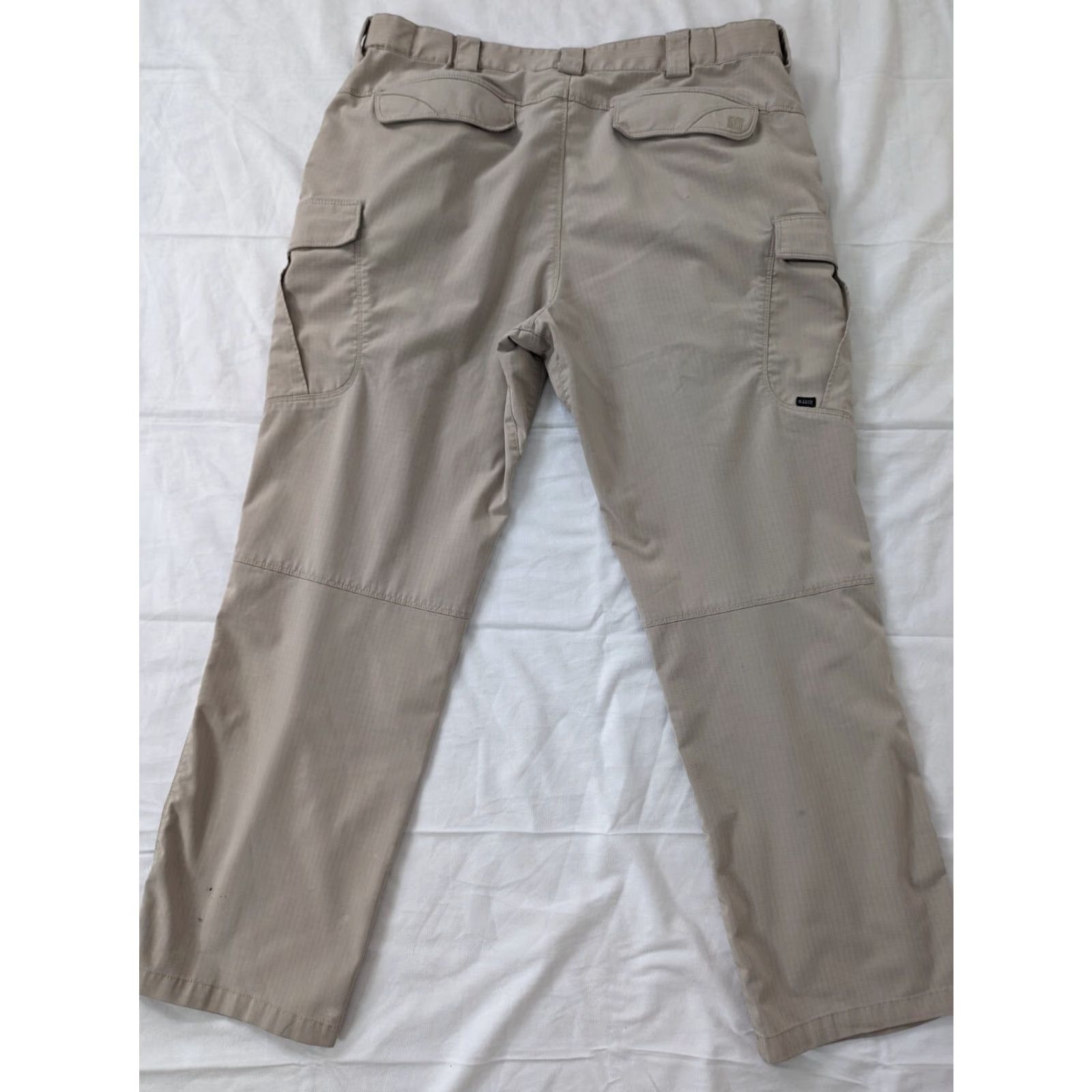 Vintage 5.11 Tactical Pants Cargo Beige Khaki Ripstop 38 x 30 Workwear Regular Mens Pants Size US 38 / EU 54 - 2 Thumbnail