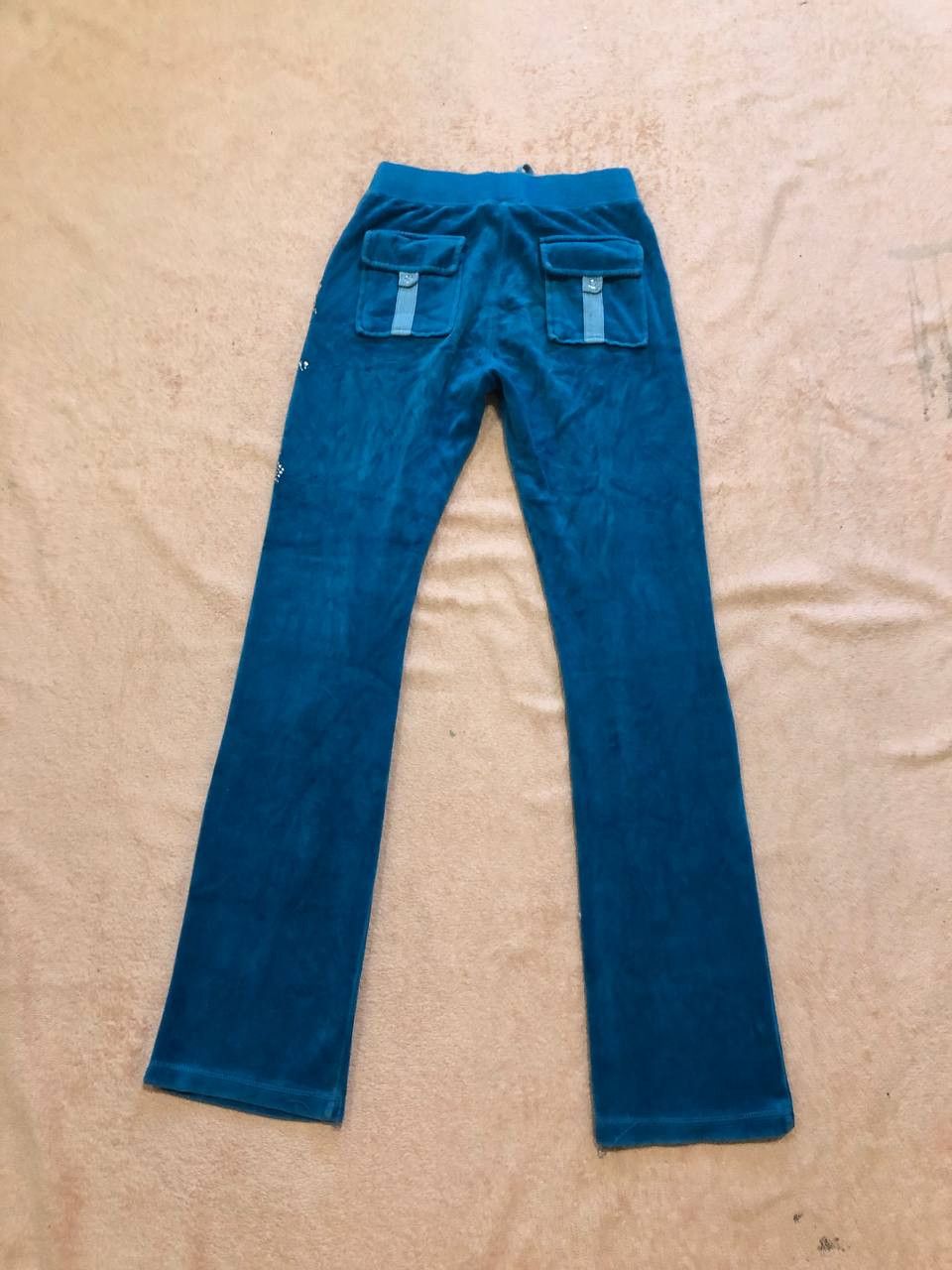 Juicy Couture Vintage Juicy Couture Big Logo Y2K Flared velvet sweatpants Size 30" / US 8 / IT 44 - 24 Thumbnail