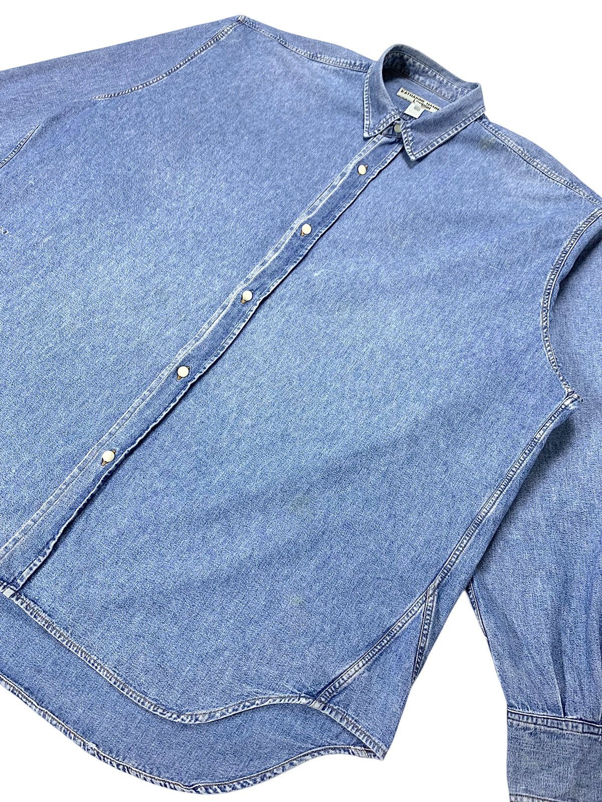 Katharine Hamnett London Vintage Katharine Hamnett Denim Oversized Washed Blue Shirt Size US L / EU 52-54 / 3 - 1 Thumbnail