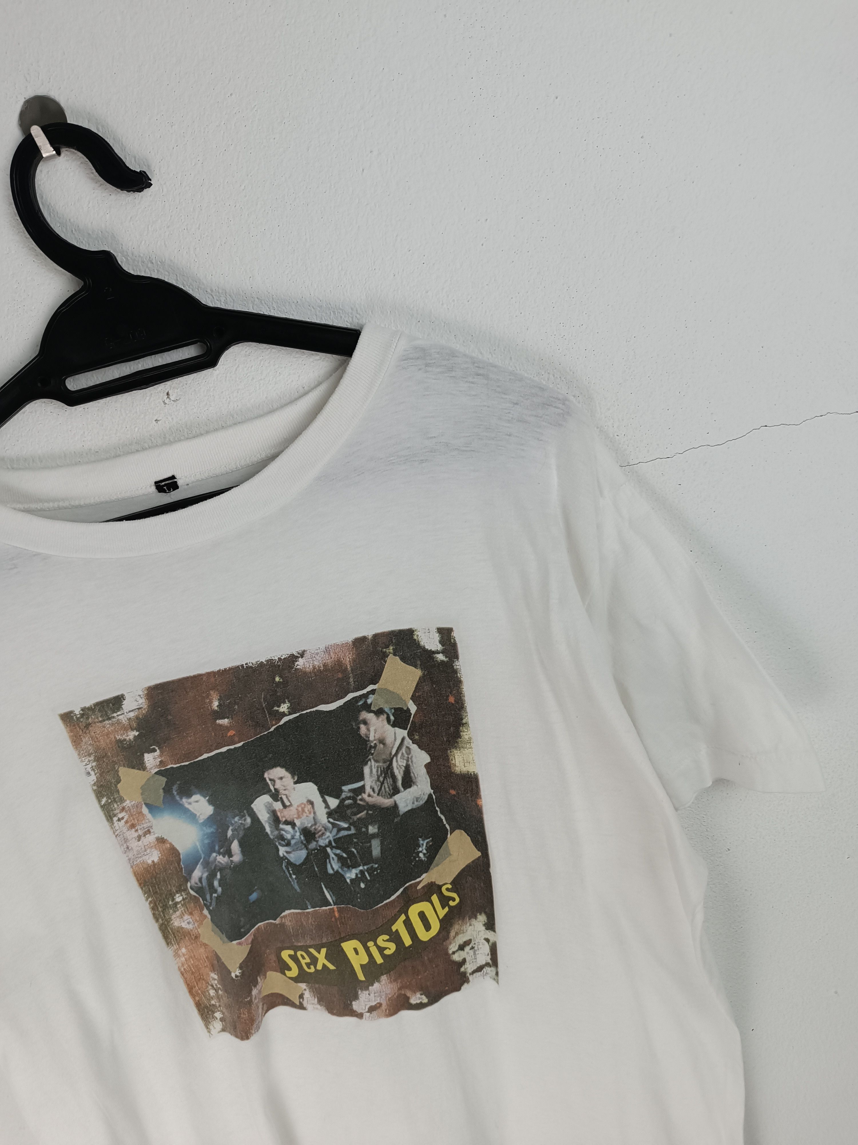 Band Tees VINTAGE 90'S SEX PISTOLS PUNK ANARCHY IN THE UK VERY RARE Ts Size US M / EU 48-50 / 2 - 6 Thumbnail