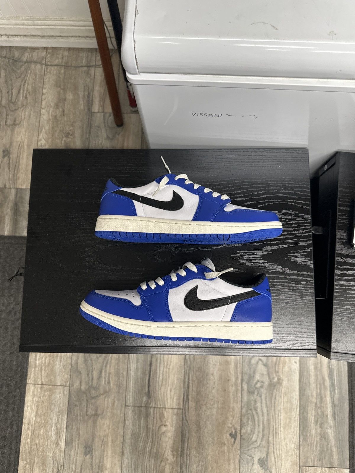 Jordan Brand Jordan 1 Retro Low OG Game Royal Size US 9 / EU 42 - 1 Thumbnail