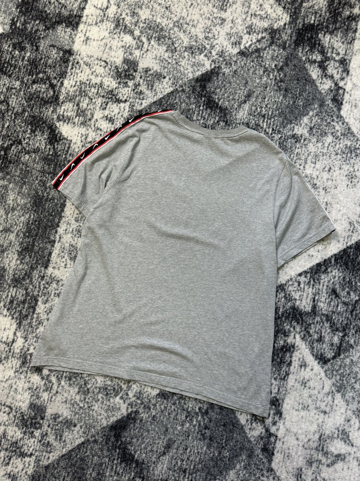 Nike Vintage Nike T shirt Big Logo Swoosh Lamps Y2K Sportswear Size US XXL / EU 58 / 5 - 7 Thumbnail