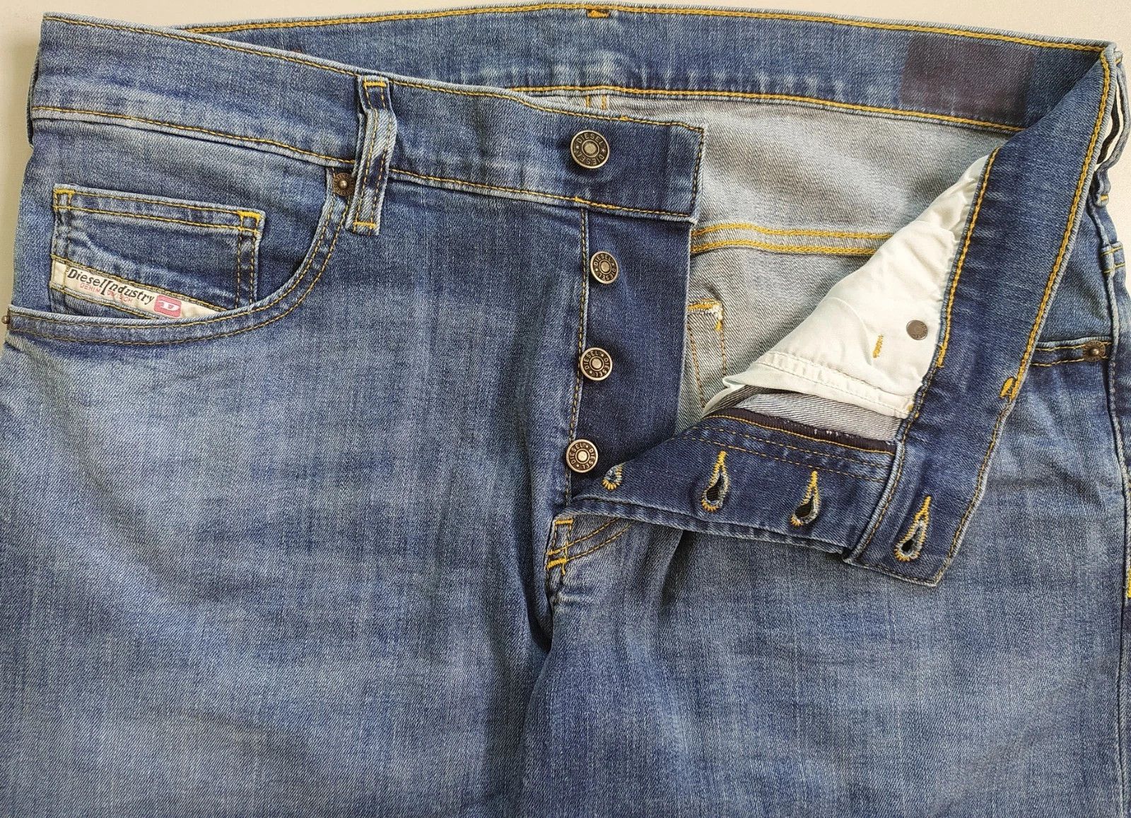 Diesel Diesel D-YENNOX L.32 MENS JEANS T/9880 Size US 33 - 5 Thumbnail