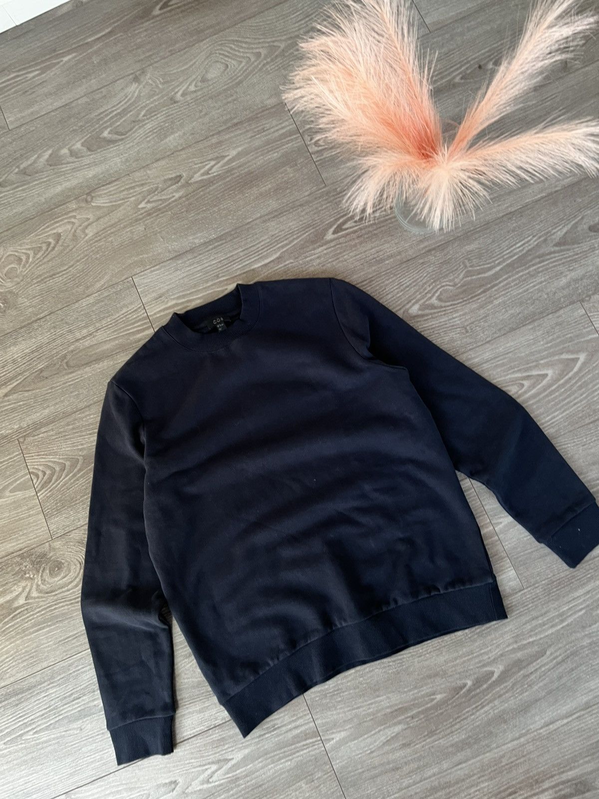 Cos ‼️COS Classic Old Money Crew Neck Sweatshirt‼️ Size US M / EU 48-50 / 2 - 4 Thumbnail