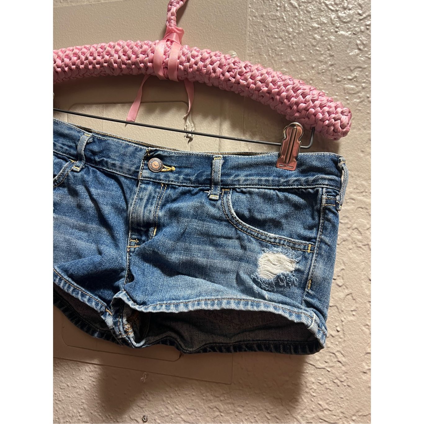 Hollister Hollister Jean Shorts Woman’s Size 27 Size 27" / US 4 / IT 40 - 2 Thumbnail