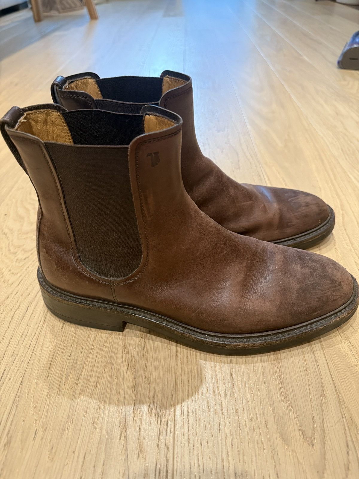 Tod's Tods Brown Calfskin Leather Chelsea Boot Size US 9.5 / EU 42-43 - 1 Thumbnail