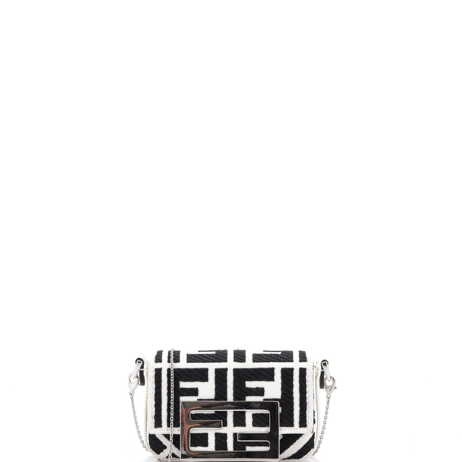 Fendi Chain Baguette Charm Bag Size ONE SIZE - 1 Thumbnail