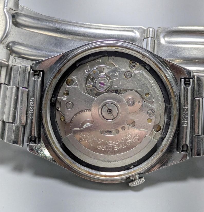 Seiko Rare Vintage Seiko 5 Automatic Day Date Movement Size ONE SIZE - 8 Thumbnail