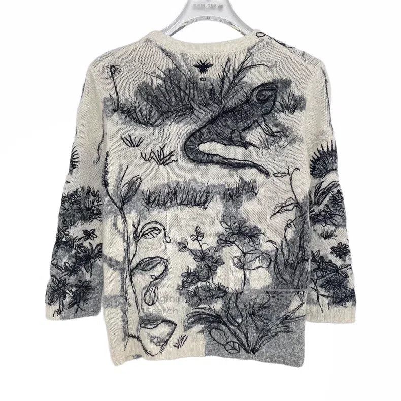 Dior Dior Gray cashmere dove floral inlaid round-neck long-slee Size XXS / US 00 / IT 34 - 2 Thumbnail