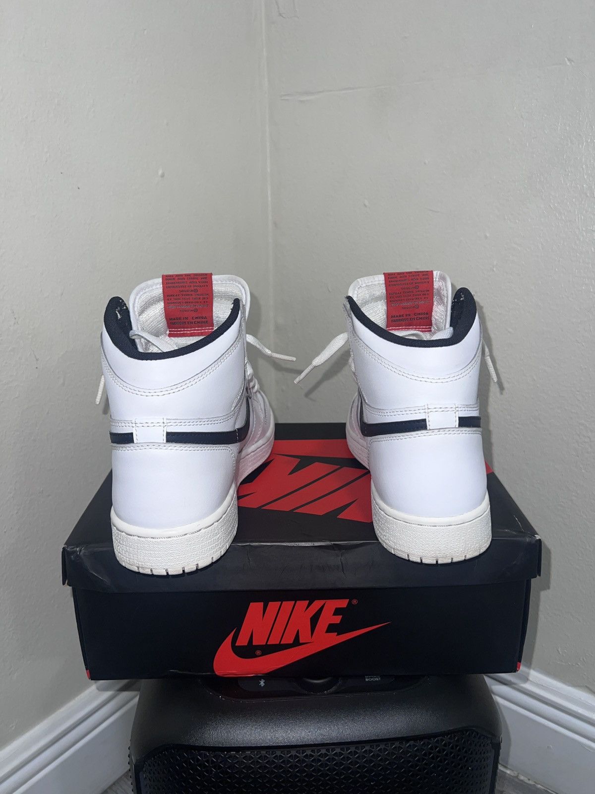 Jordan Brand Air Force Jordan 1 OG High Yin Yang Size US 7 / EU 40 - 2 Thumbnail