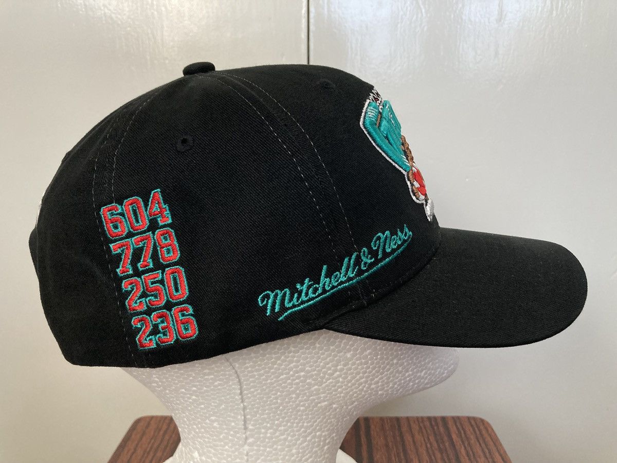 Mitchell & Ness × NBA × Vintage VANCOUVER GRIZZLIES MITCHELL NESS SNAPBACK HAT NBA CITY LOVE Size ONE SIZE - 3 Thumbnail