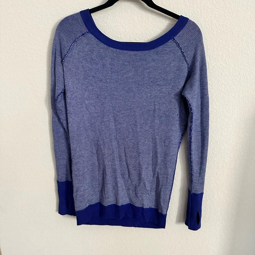 Lululemon Lululemon Chai Time II Reversible Knit Sweater Blue 8 Size M / US 6-8 / IT 42-44 - 6 Thumbnail