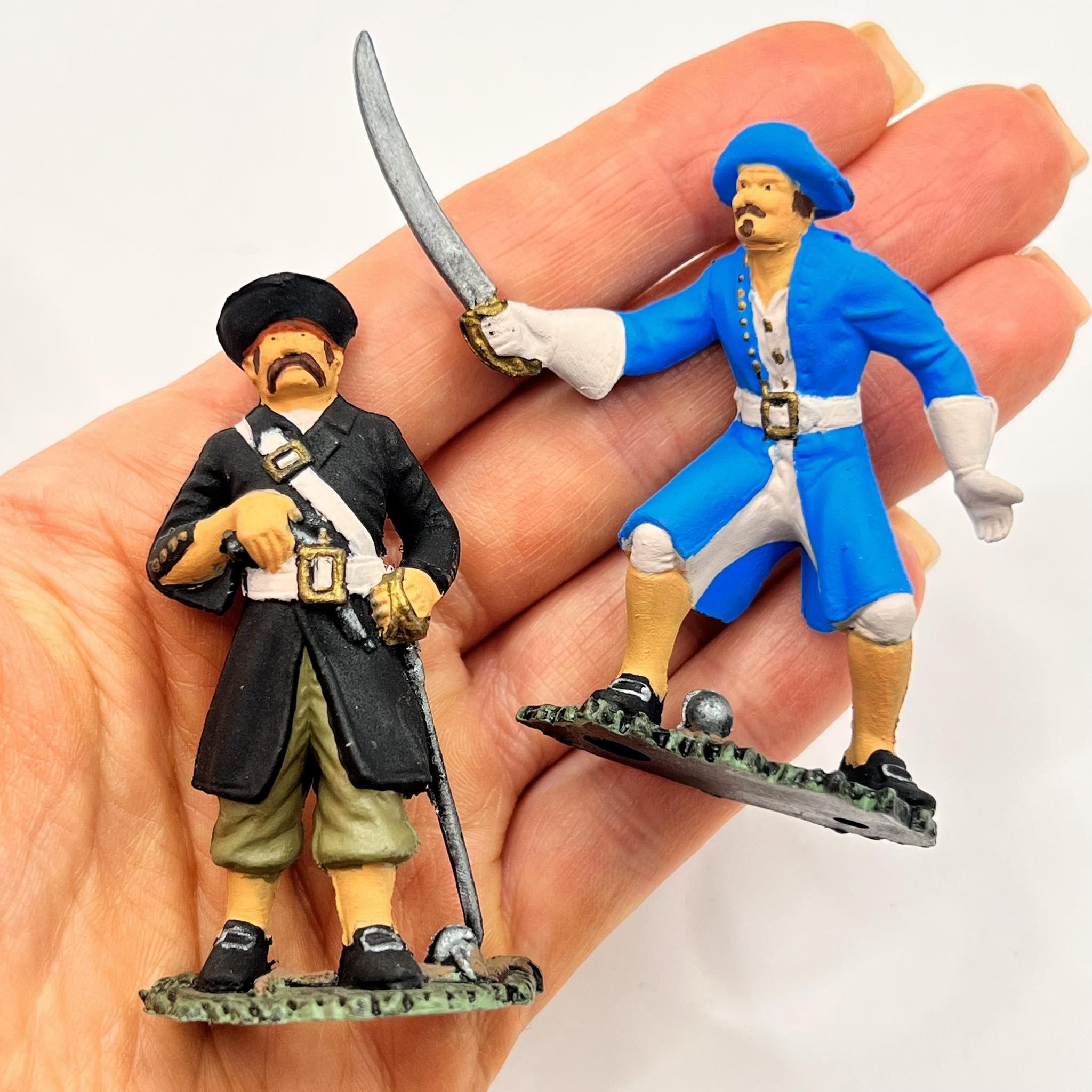Vintage Vintage Soviet Plastic Character Toy Set 8 Soldiers Pirates Size ONE SIZE - 5 Thumbnail