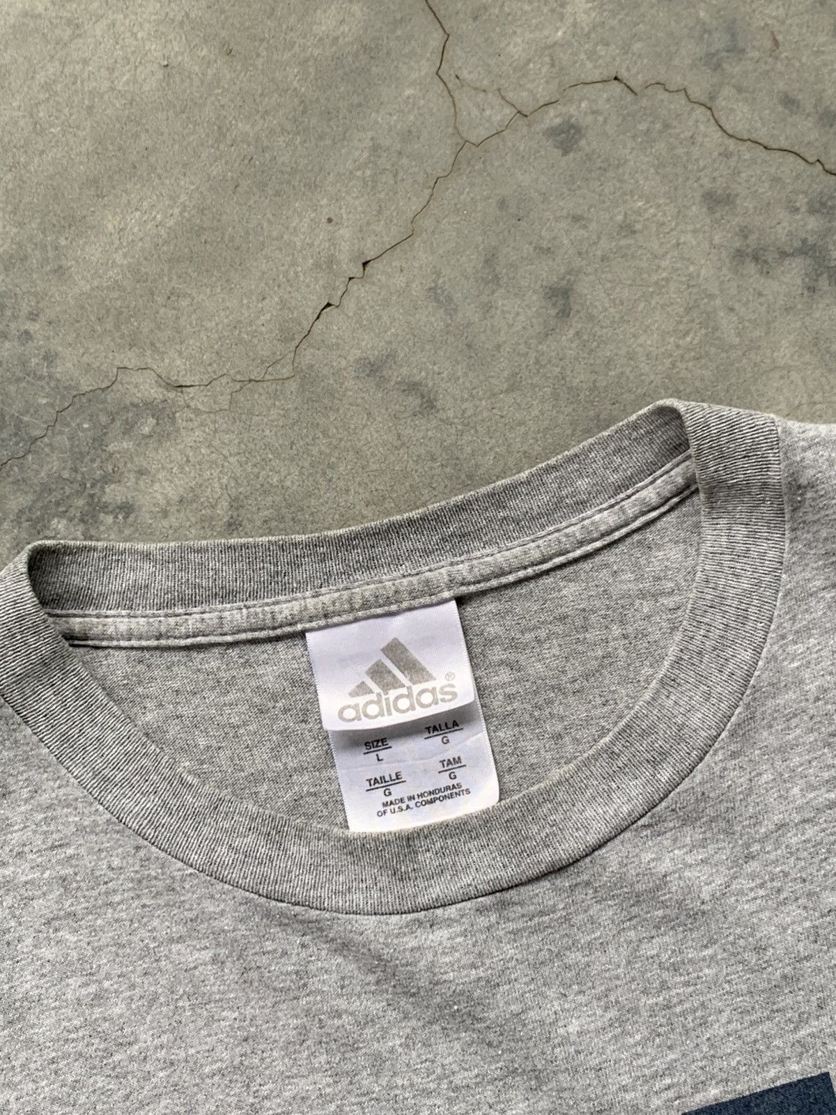 Adidas Vintage Adidas New York Yankees Tshirt Size US L / EU 52-54 / 3 - 5 Thumbnail