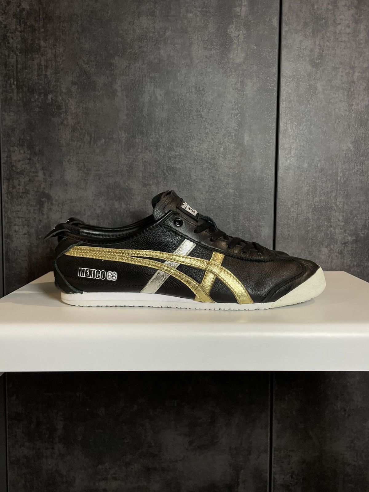 Onitsuka Tiger Onitsuka Tiger Silver Gold Onitsuka Tiger Size US 9.5 / IT 39.5 - 5 Thumbnail