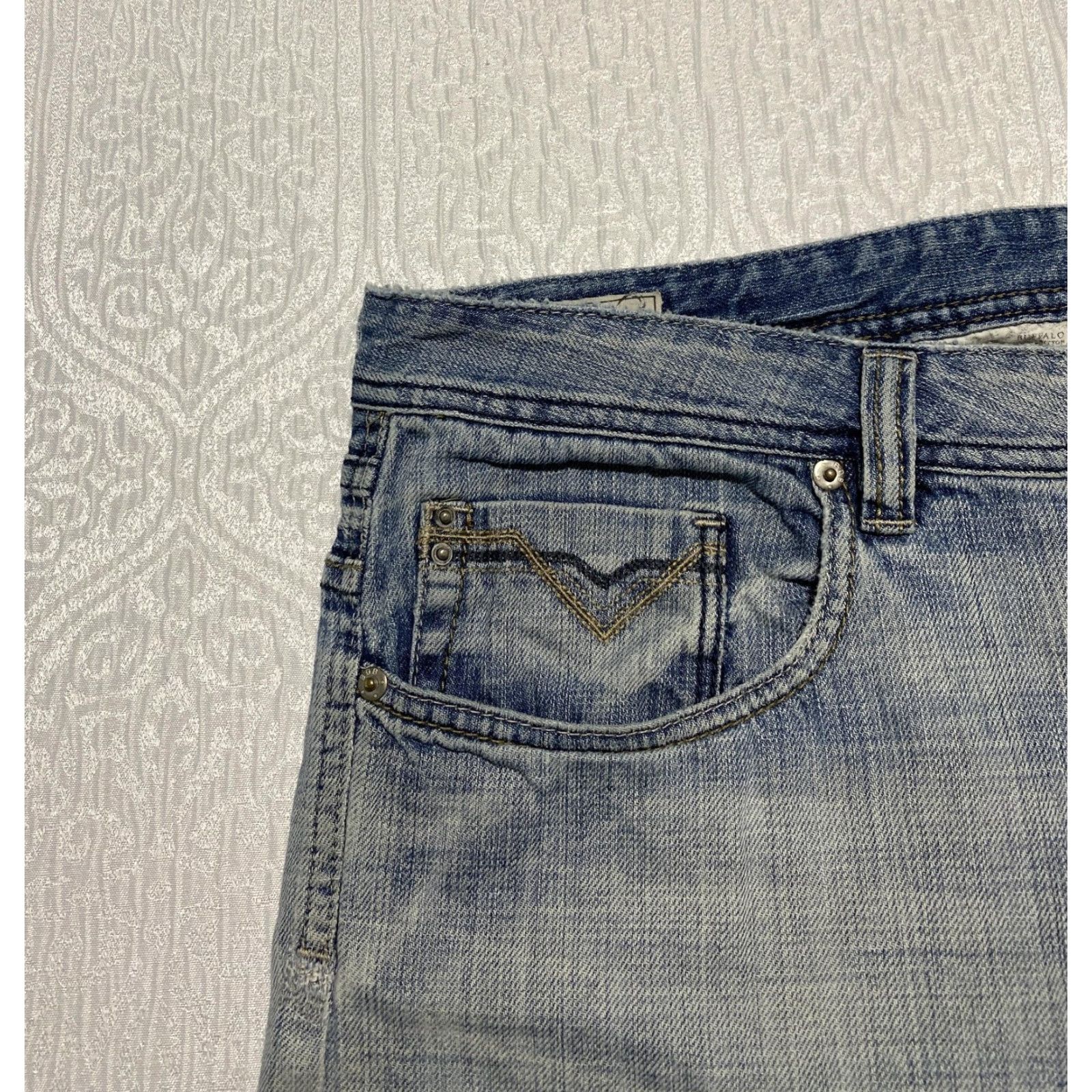 Buffalo David Bitton Buffalo David Bitton Jeans Mens 38x32 Blue Wash Straight Leg Embroidered Denim Jeans - 5-Pocket Logo Back Pocket Size US 38 / EU 54 - 4 Thumbnail