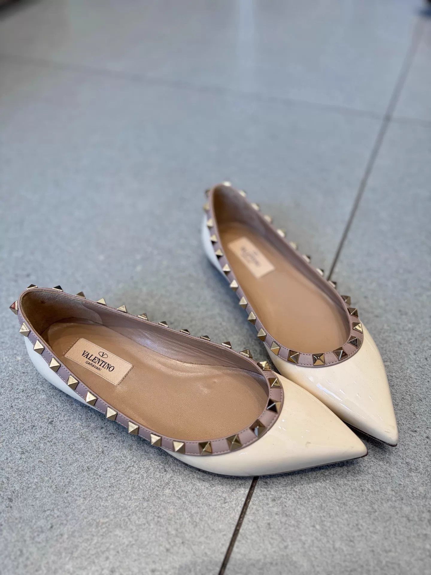 Valentino Valentino Cream Patent Leather Riveted Flats Size US 4.5 / IT 34.5 - 1 Thumbnail