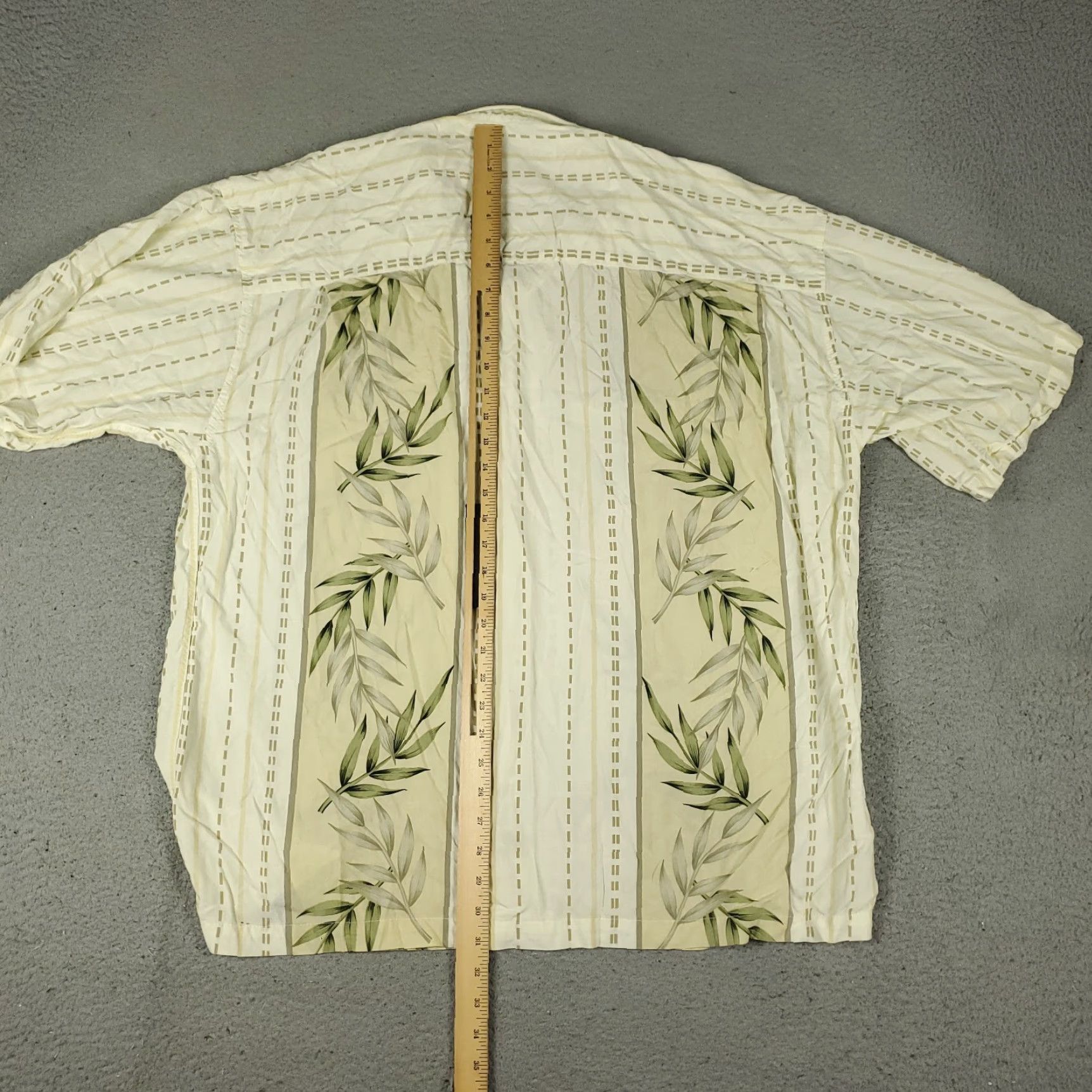 Vintage Bamboo Cay Shirt Mens 2XL Ivory Rayon Hawaiian Button Up Short Sleeve Size US XXL / EU 58 / 5 - 3 Thumbnail
