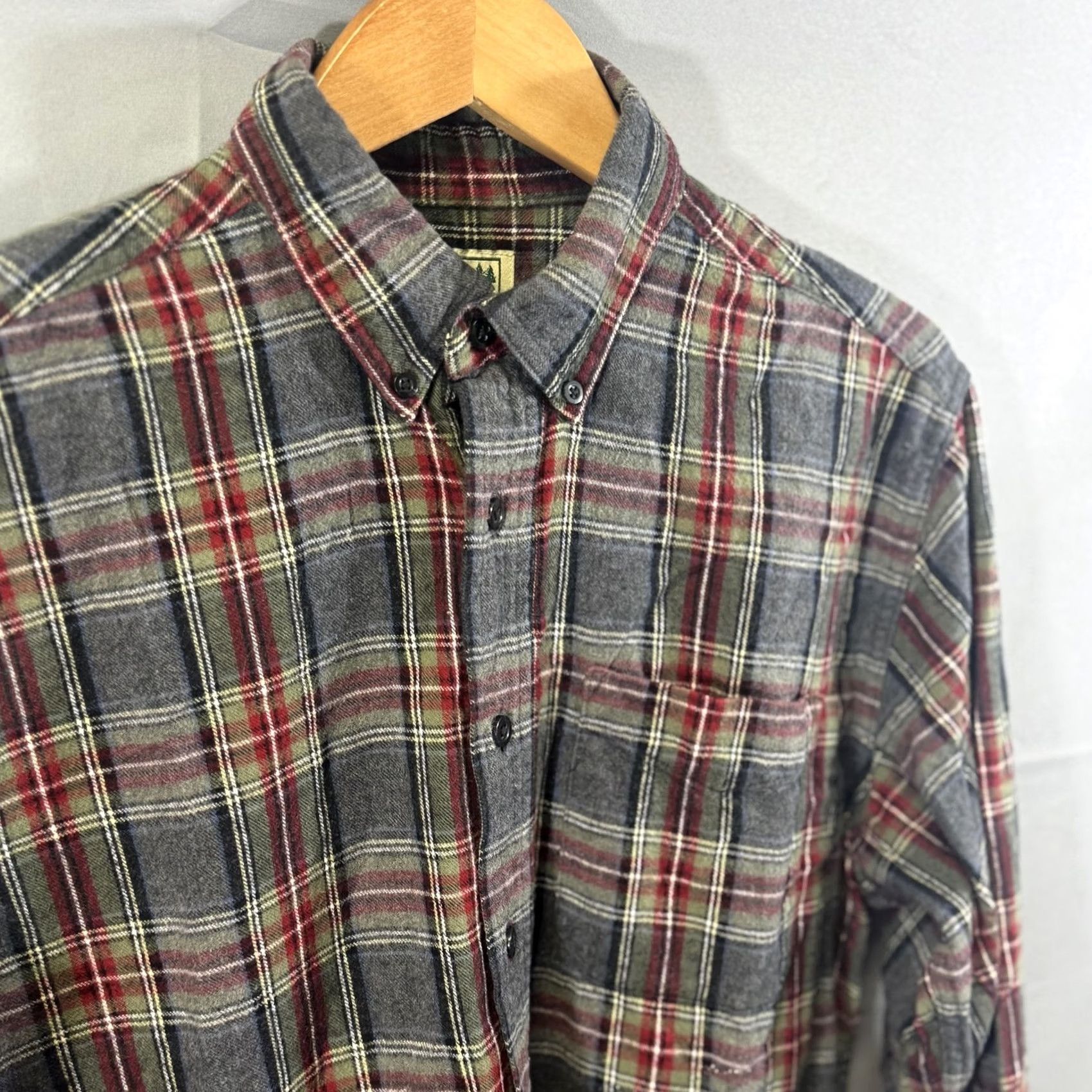 Vintage VINTAGE? No. LL Bean Shirt Mens M Gray Red Plaid Flannel Long Sleeve Button Down Casual Men's Shirt Size US M / EU 48-50 / 2 - 3 Thumbnail