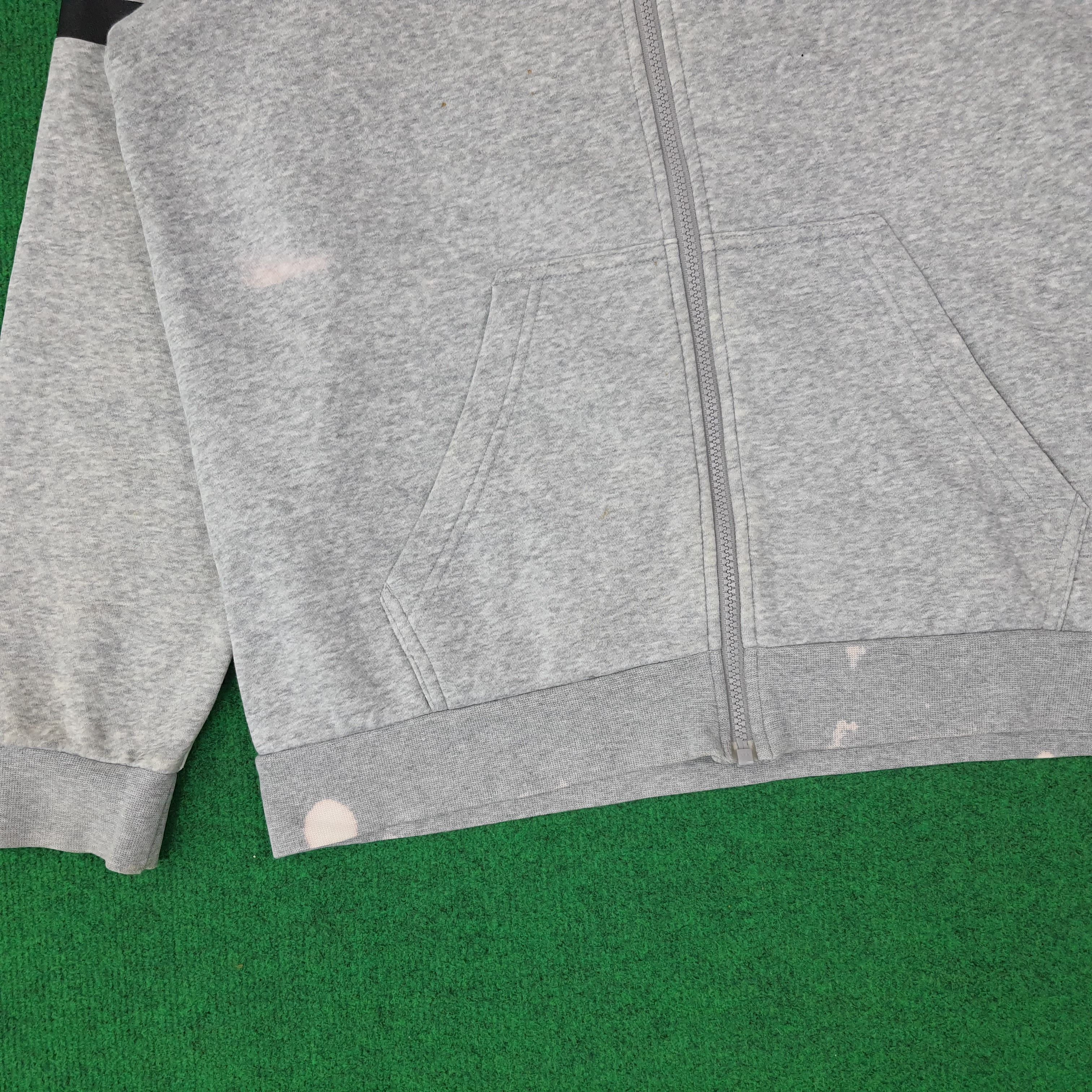 Adidas Vintage Adidas 3 Stripes Zipper Hoodie C261N27 Size US M / EU 48-50 / 2 - 3 Thumbnail