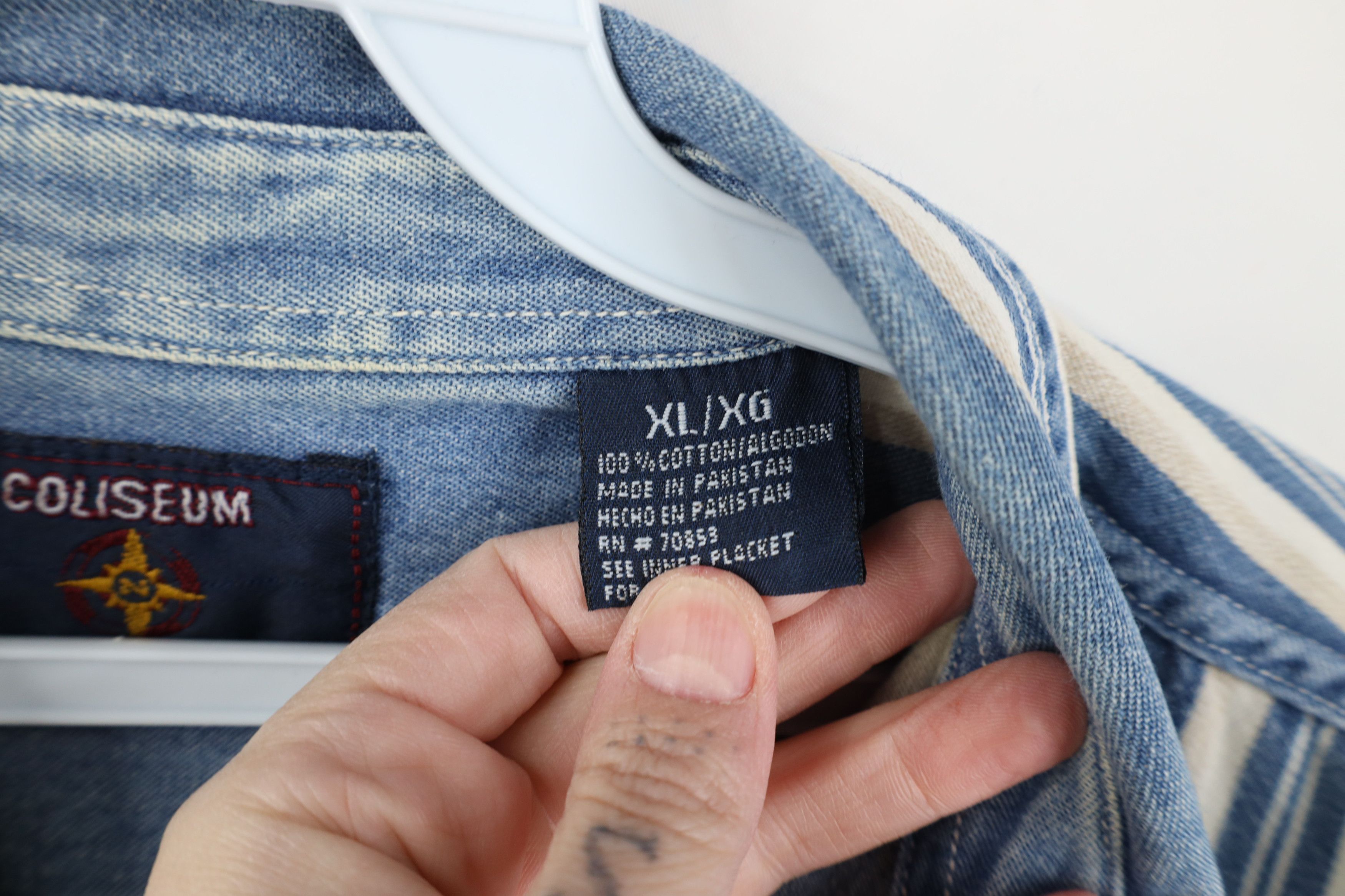 Vintage Vintage 90s Streetwear Denim Jean Short Sleeve Button Shirt Size US XL / EU 56 / 4 - 9 Thumbnail