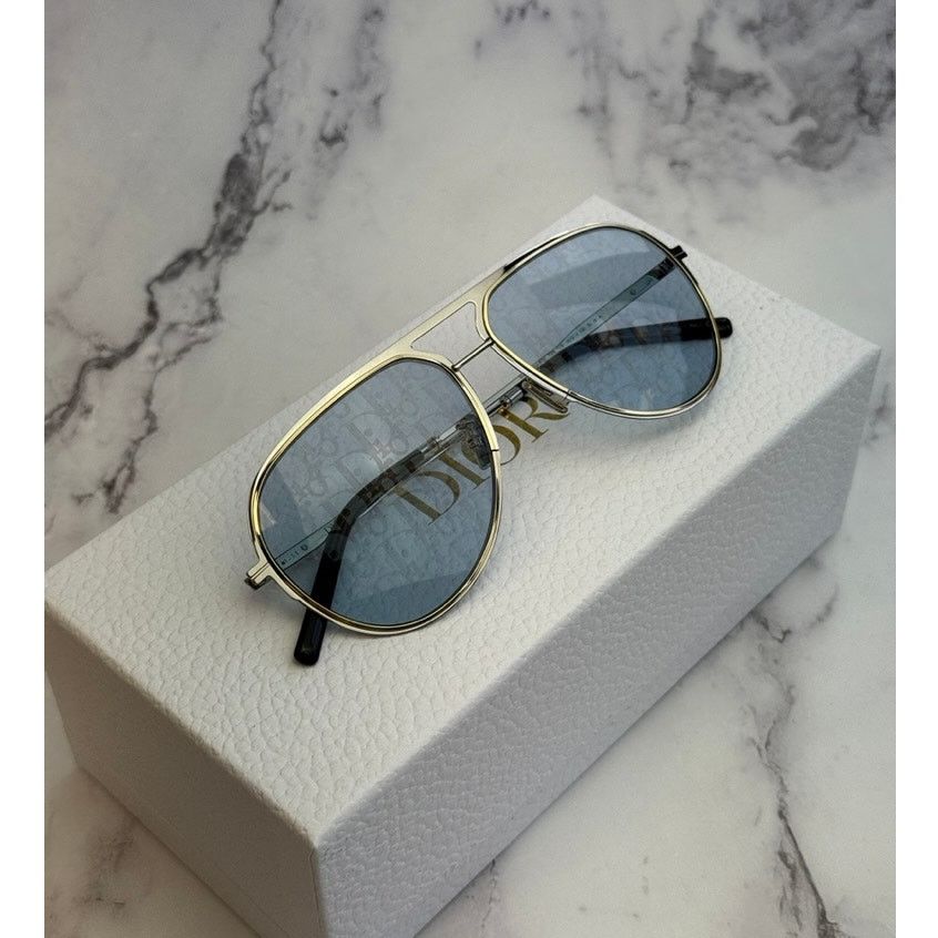 Dior NEW Dior DiorEssential A2U Sunglasses in Logo Oblique Mirror Size ONE SIZE - 1 Thumbnail