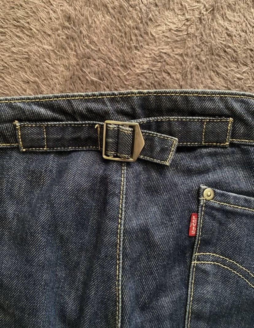 Levi's Vintage Y2K Levi’s Engineered Buckle Back Twisted Seams Size US 28 / EU 44 - 9 Thumbnail