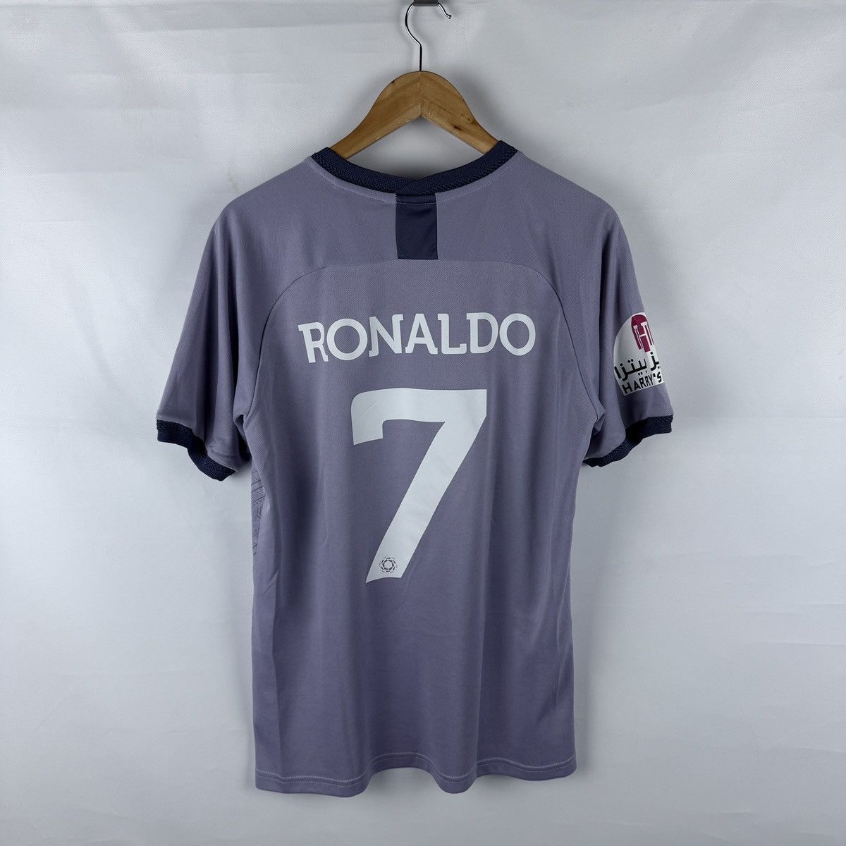 All Sport Al Nassr FC Jersey #7 Ronaldo 2022/23 Sz L Size US L / EU 52-54 / 3 - 13 Thumbnail