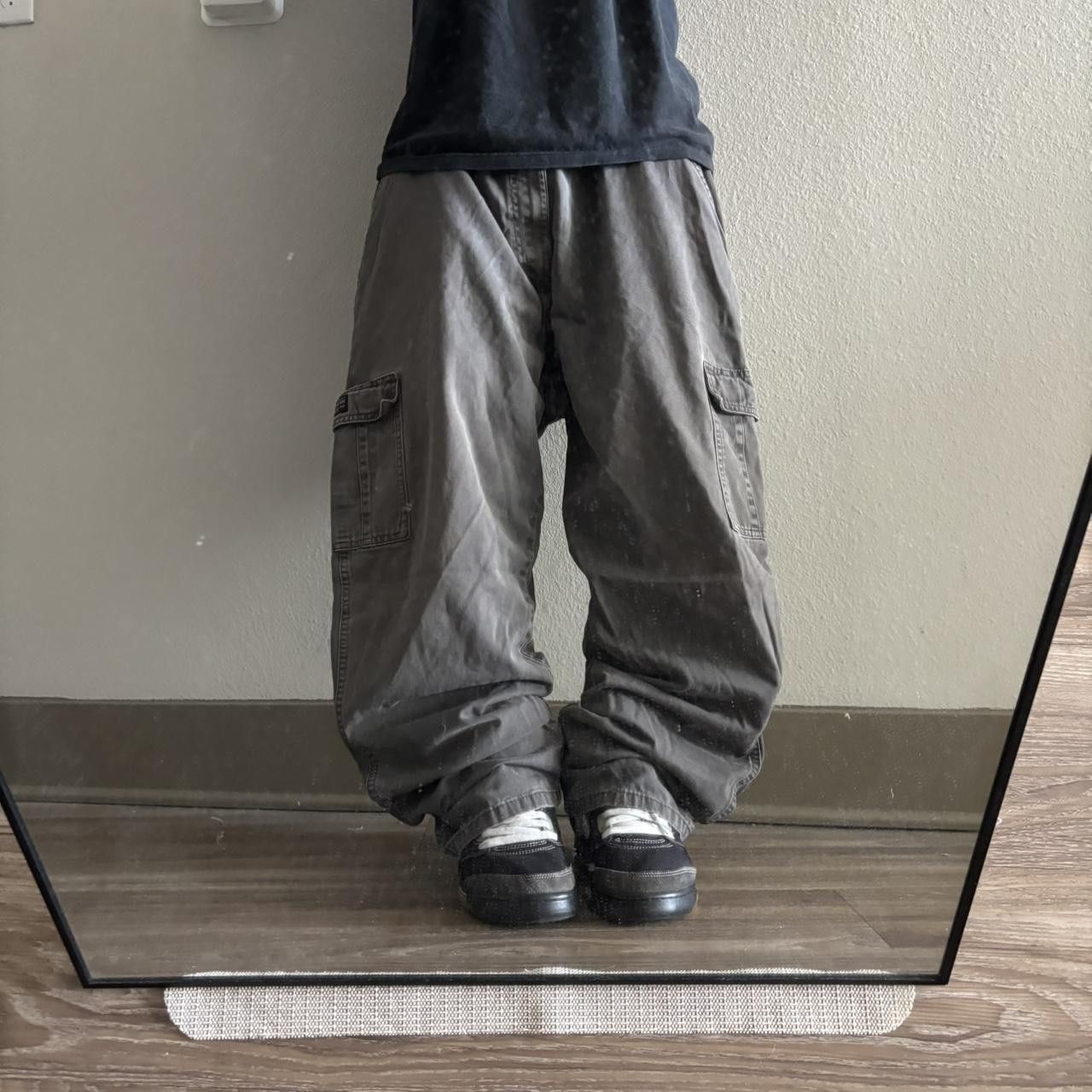 Japanese Brand Crazy Vintage Y2K/2000s Baggy Grey Skater Style Cargo Pants! 40x30 Size US 40 / EU 56 - 1 Thumbnail