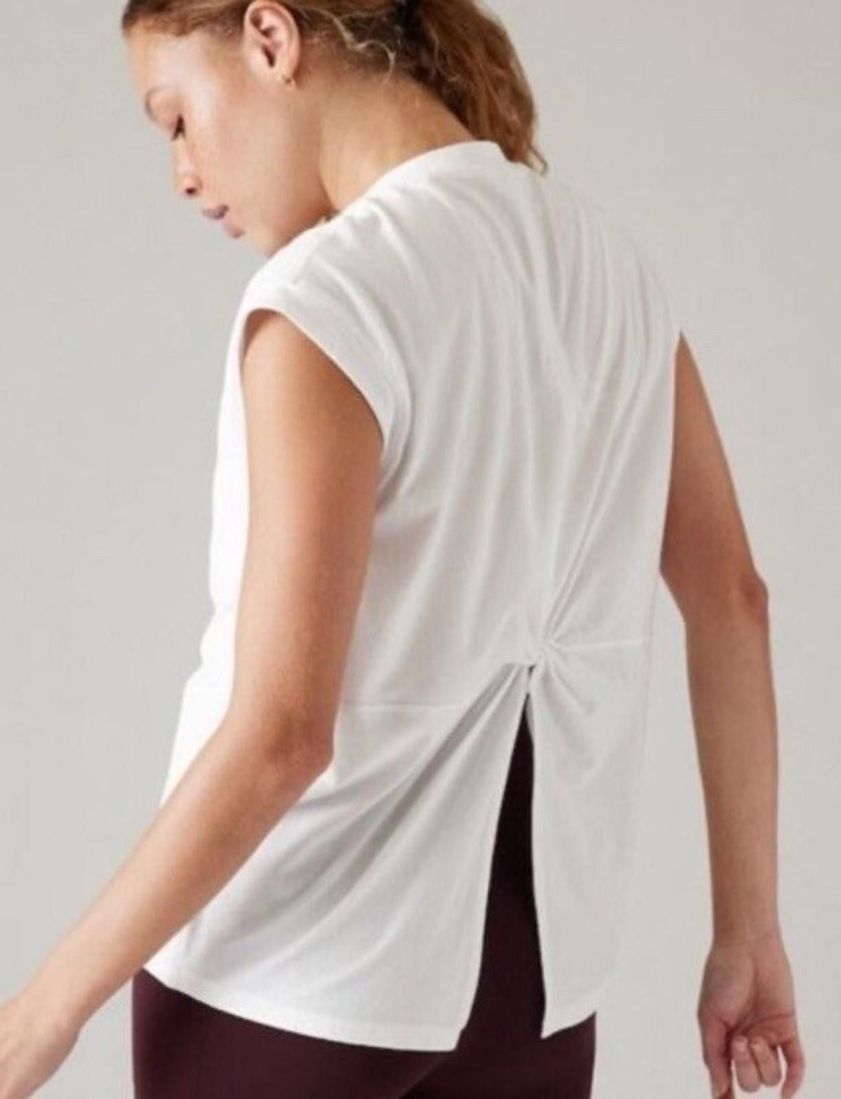 Designer Athleta Outbound Twist Tee Shirt Top Cotton Blend Size S Size S / US 4 / IT 40 - 1 Thumbnail