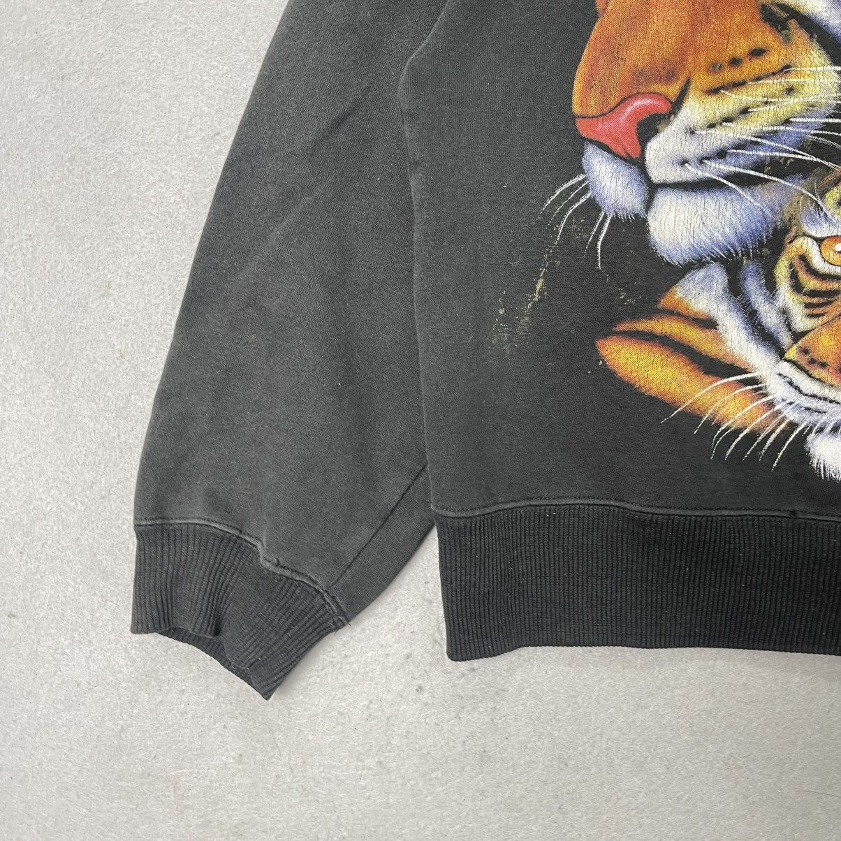 Vintage Vintage Tiger Graphic Crewneck Sweatshirt Double Sided Print Size US M / EU 48-50 / 2 - 6 Thumbnail